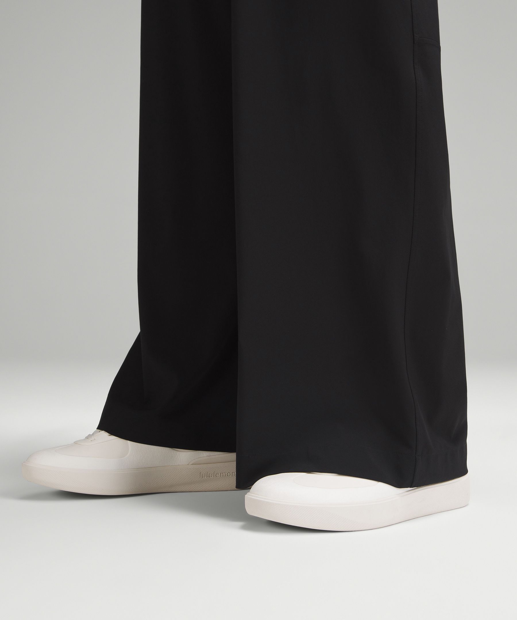 Lululemon Swift Mid-Rise Wide-Leg Pant