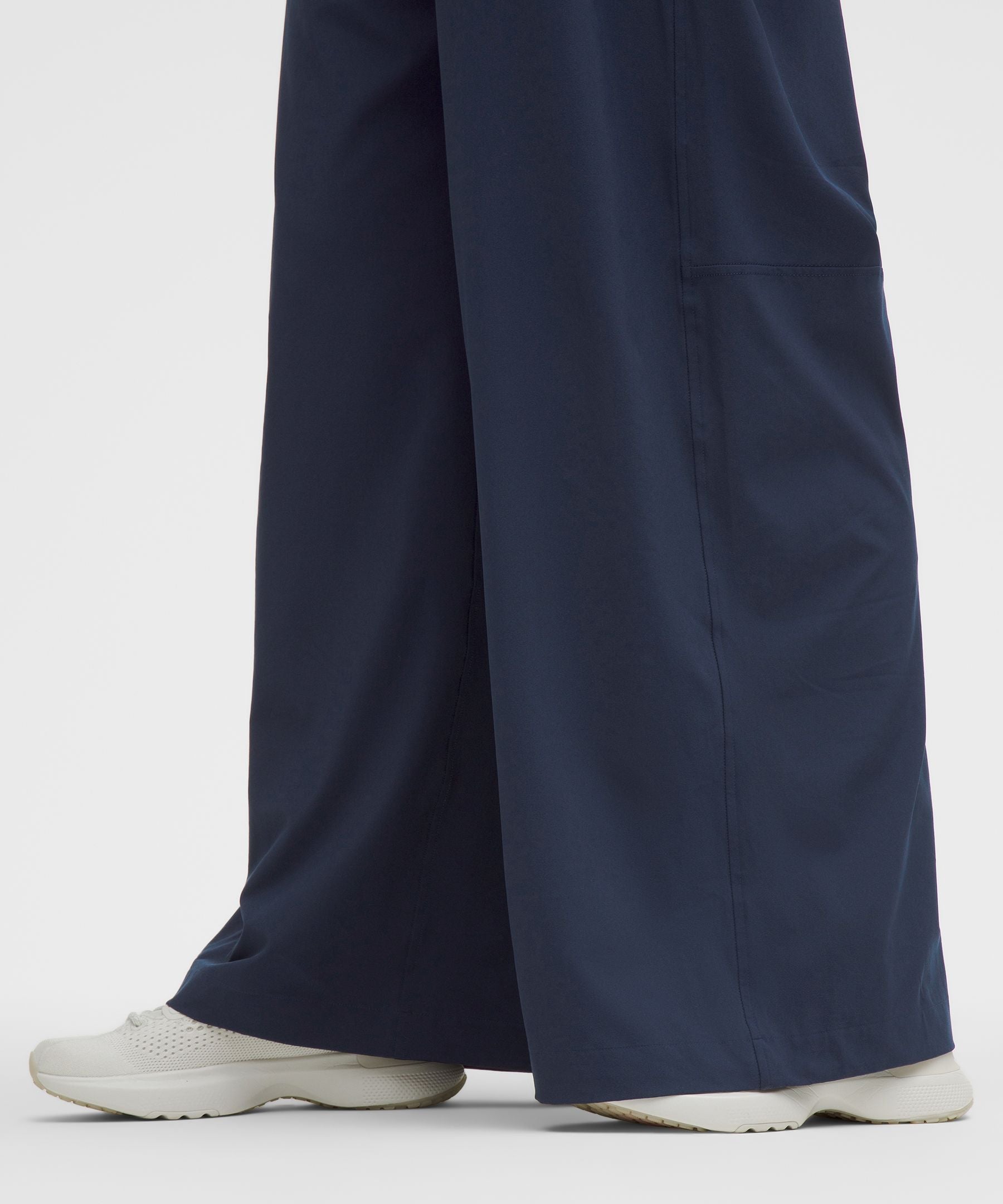 Lululemon Swift Mid-Rise Wide-Leg Pant