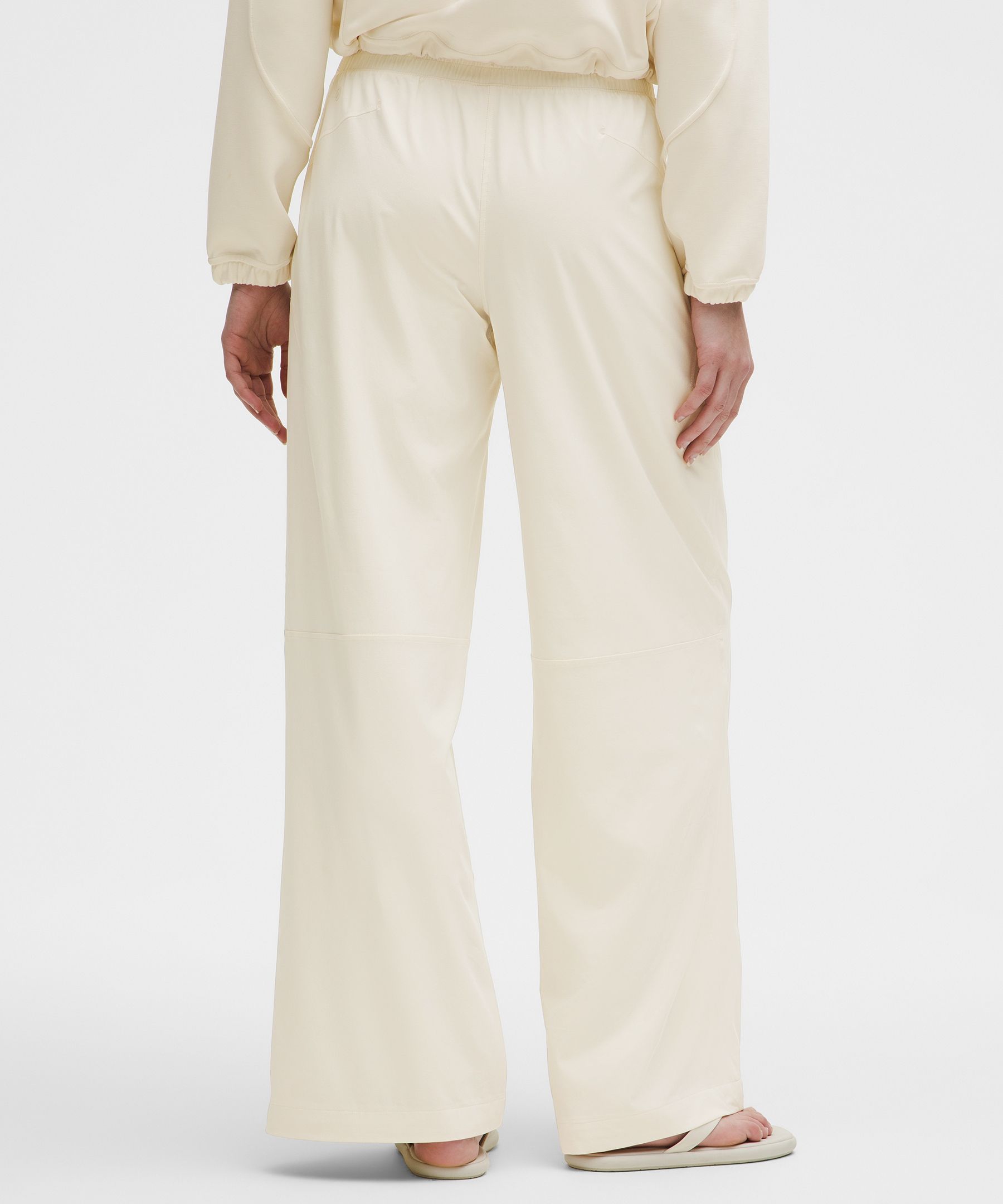 Lululemon Swift Mid-Rise Wide-Leg Pant