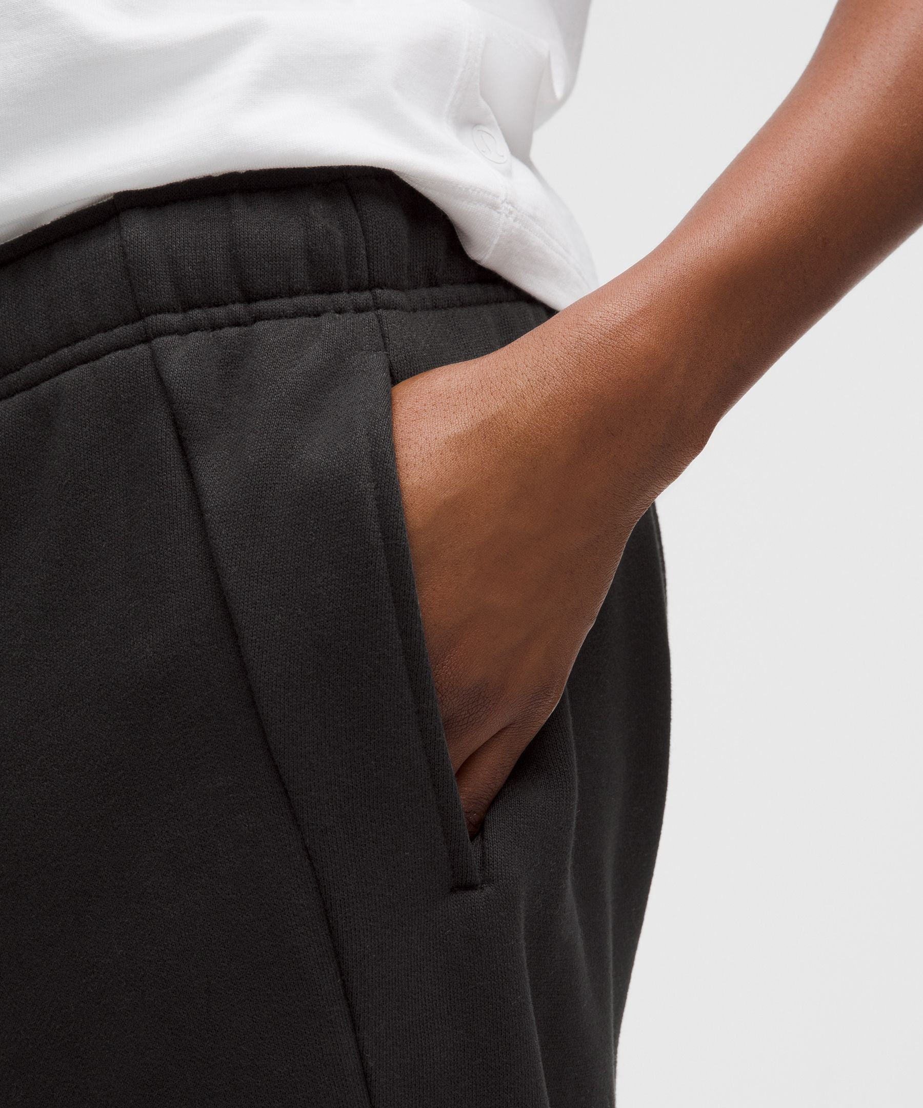 Lululemon Scuba Mid-Rise Tapered Pant 7/8 Length