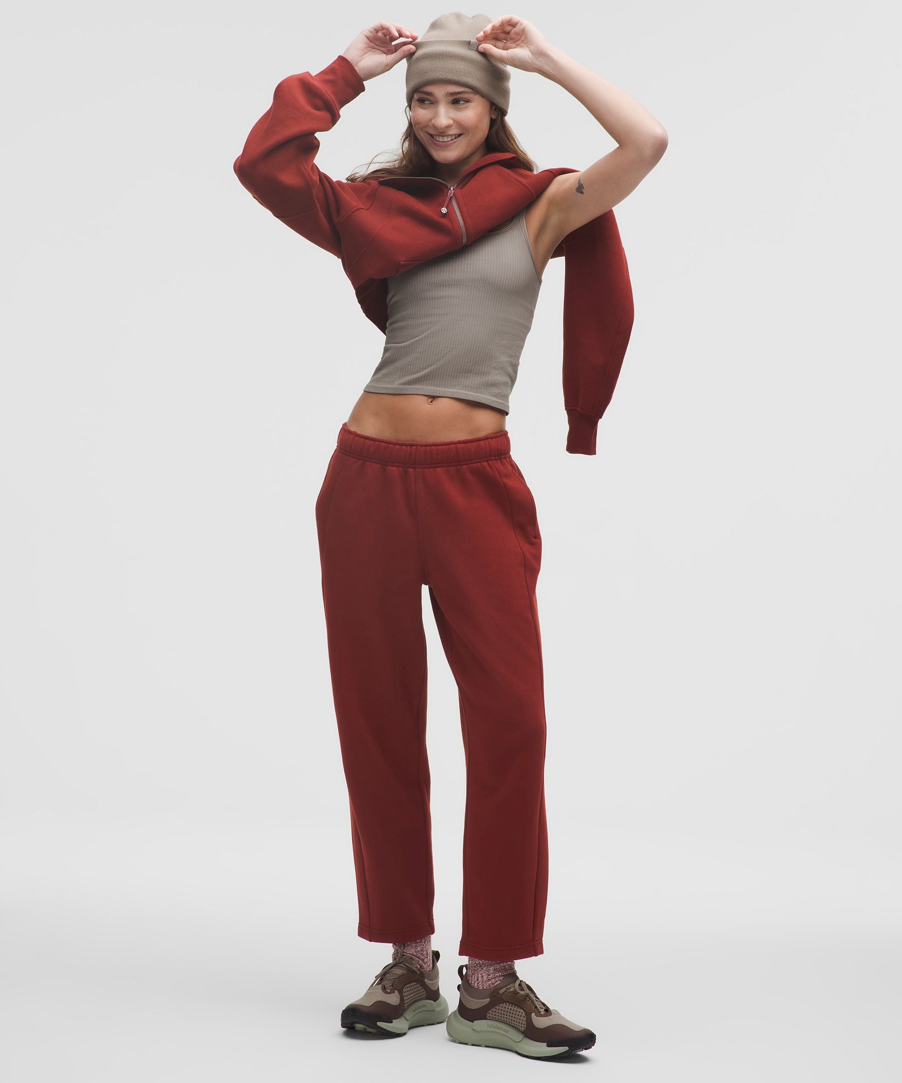 Lululemon Scuba Mid-Rise Tapered Pant 7/8 Length