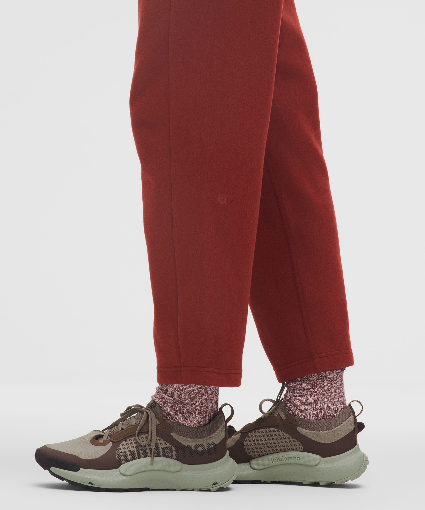Lululemon Scuba Mid-Rise Tapered Pant 7/8 Length