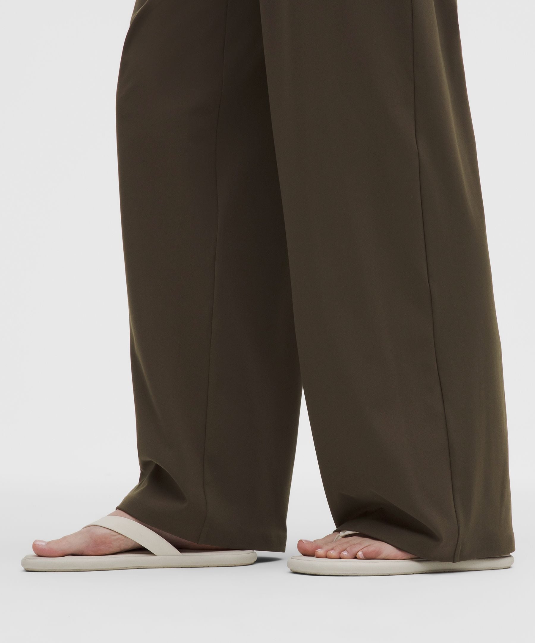 Lululemon Women's Daydrift High-Rise Wide-Leg Trouser *Short