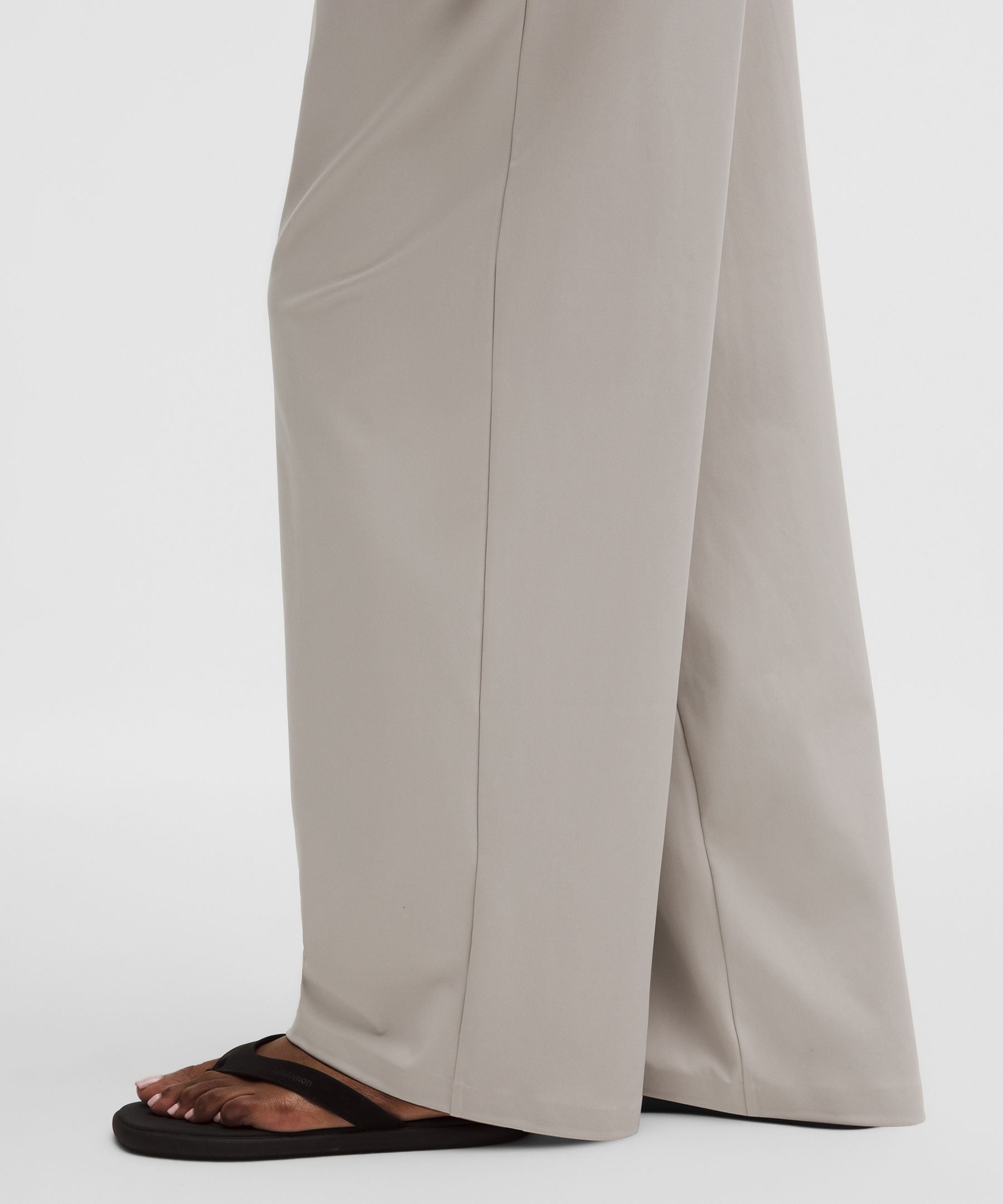 Lululemon Women's Daydrift High-Rise Wide-Leg Trouser *Short