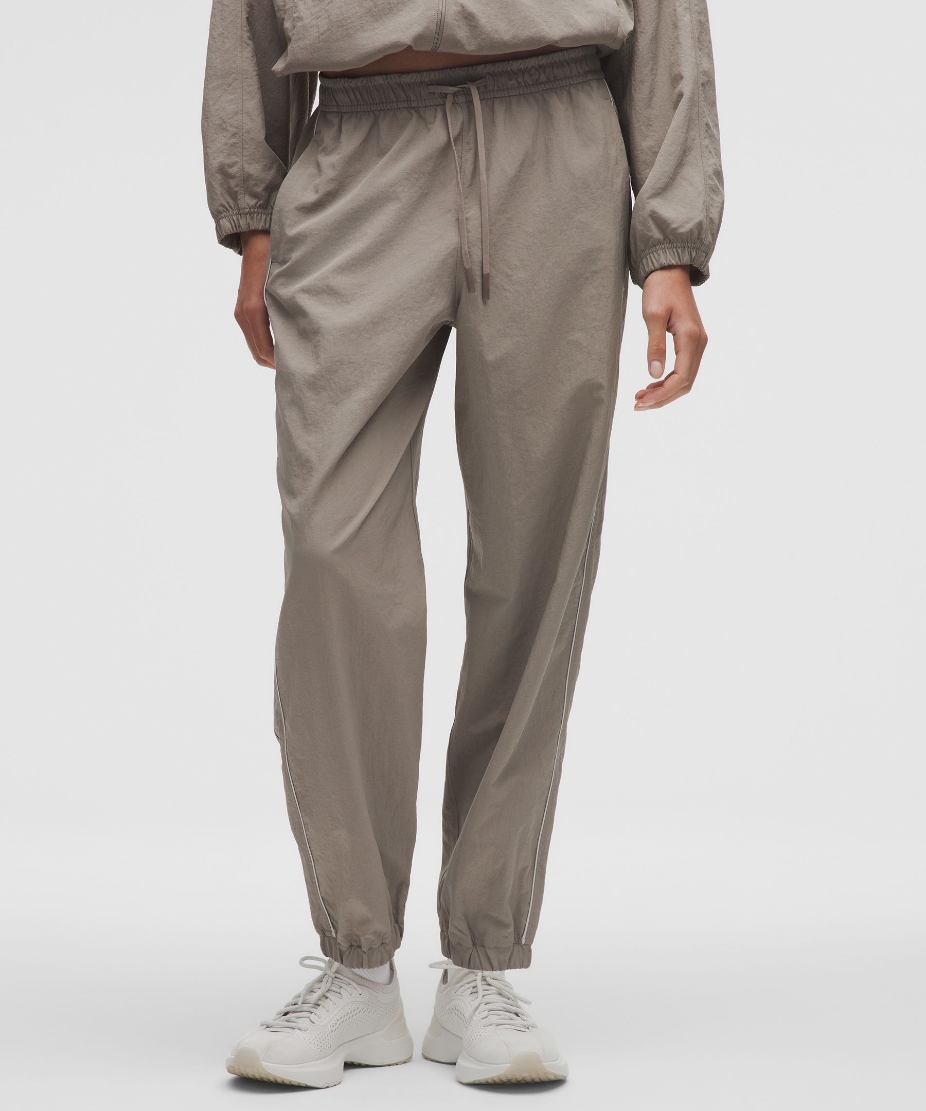 #color_warm-ash-grey/dove-grey