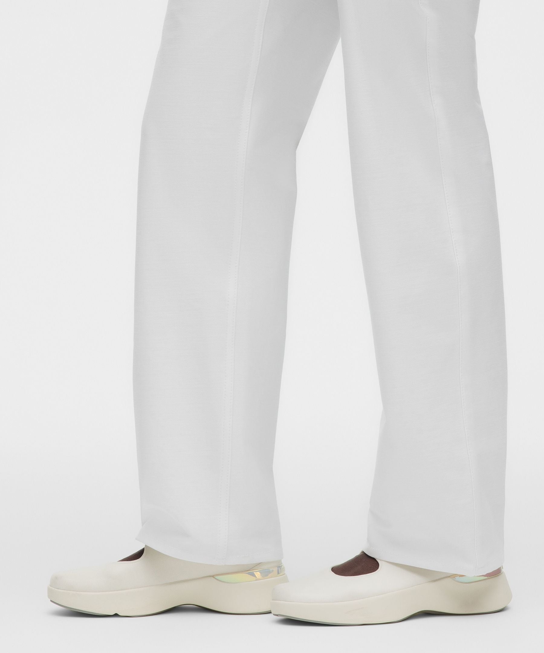 Lululemon Women's EasyFive Mid-Rise Relaxed-Straight Pant *Regular