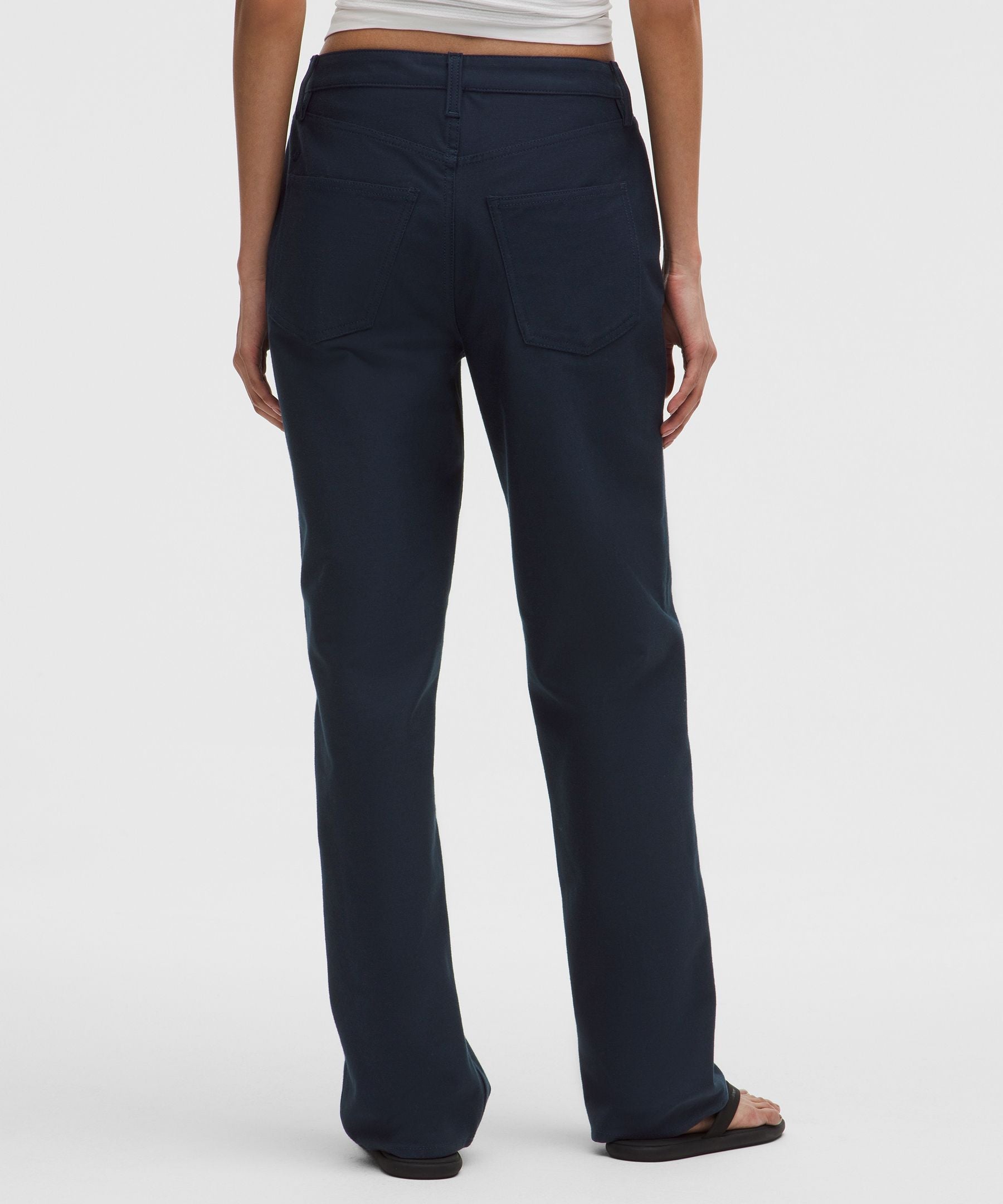 Lululemon Women's EasyFive Mid-Rise Relaxed-Straight Pant *Regular