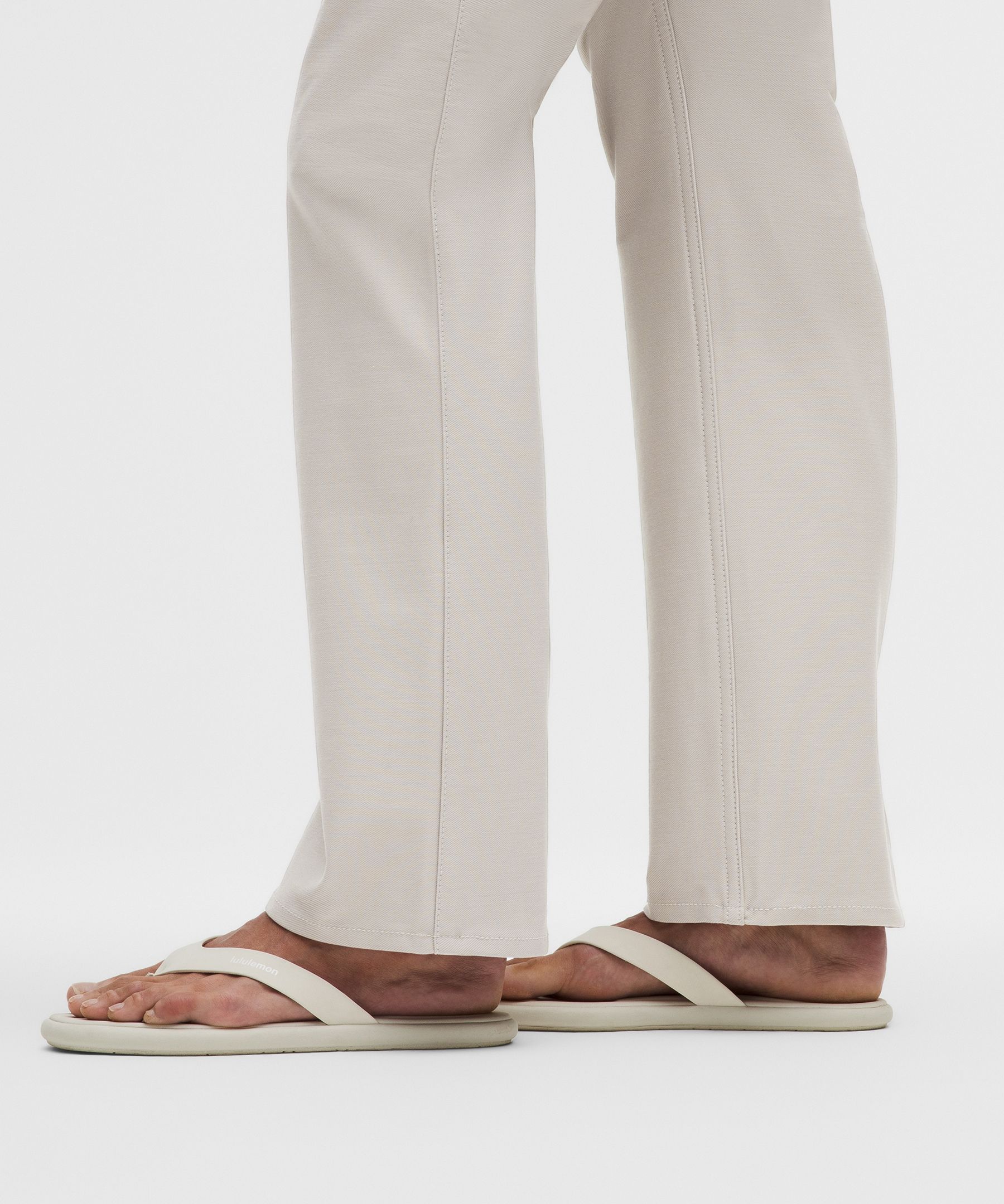 Lululemon Women's EasyFive Mid-Rise Relaxed-Straight Pant *Regular