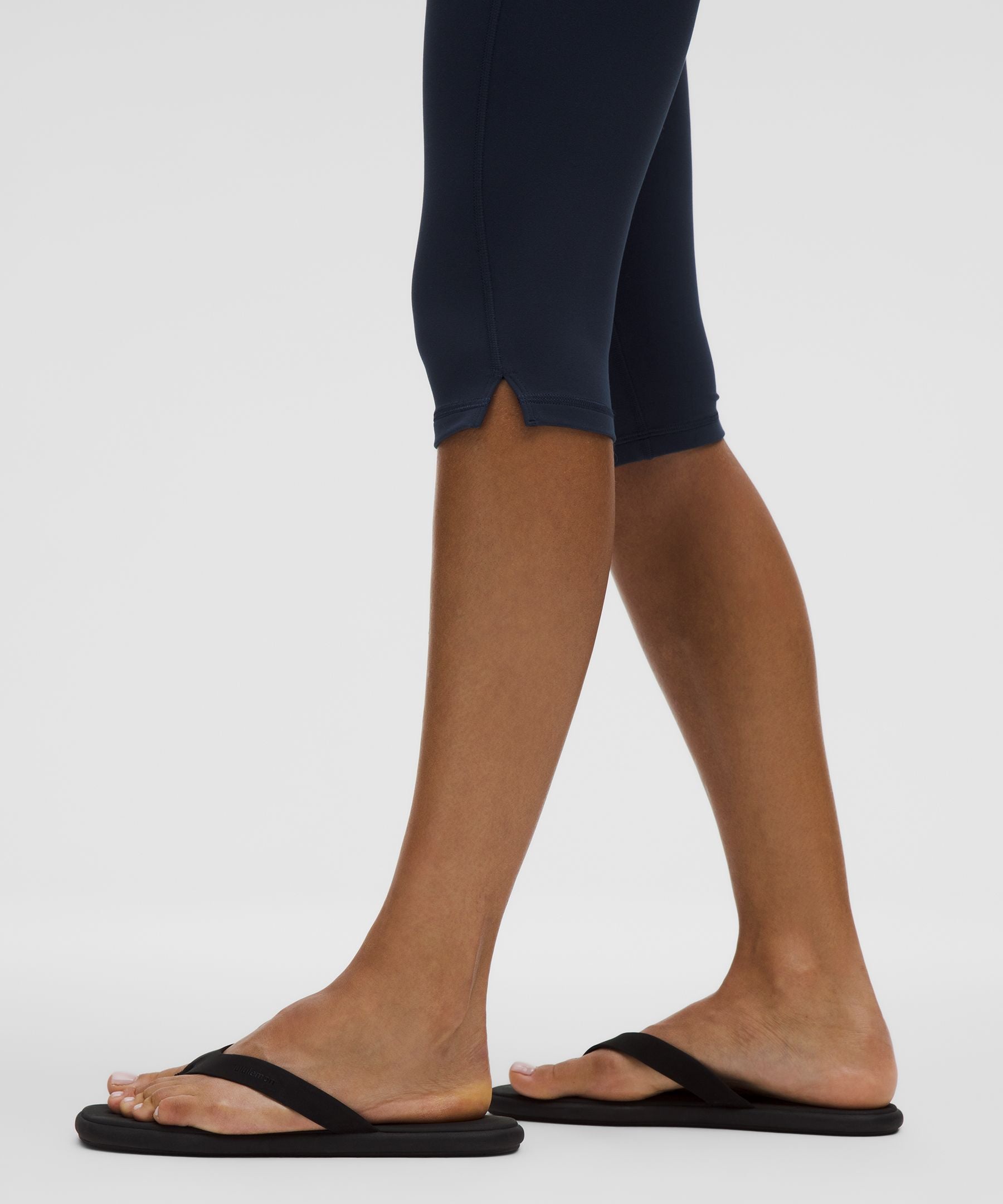 Lululemon Groove High-Rise Notched-Hem Crop 15"