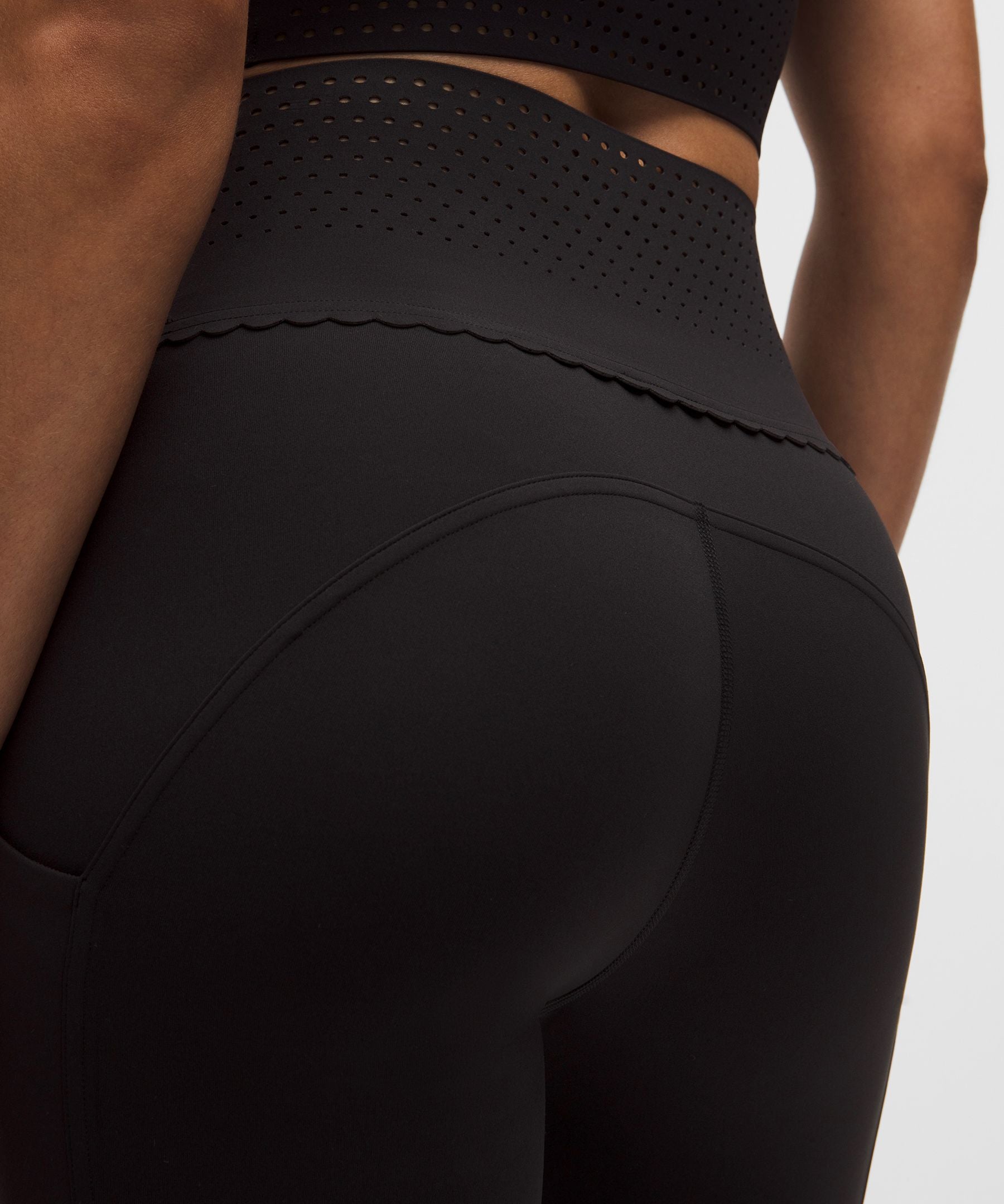 Lululemon Women's Ventilated Tennis Tight 25"