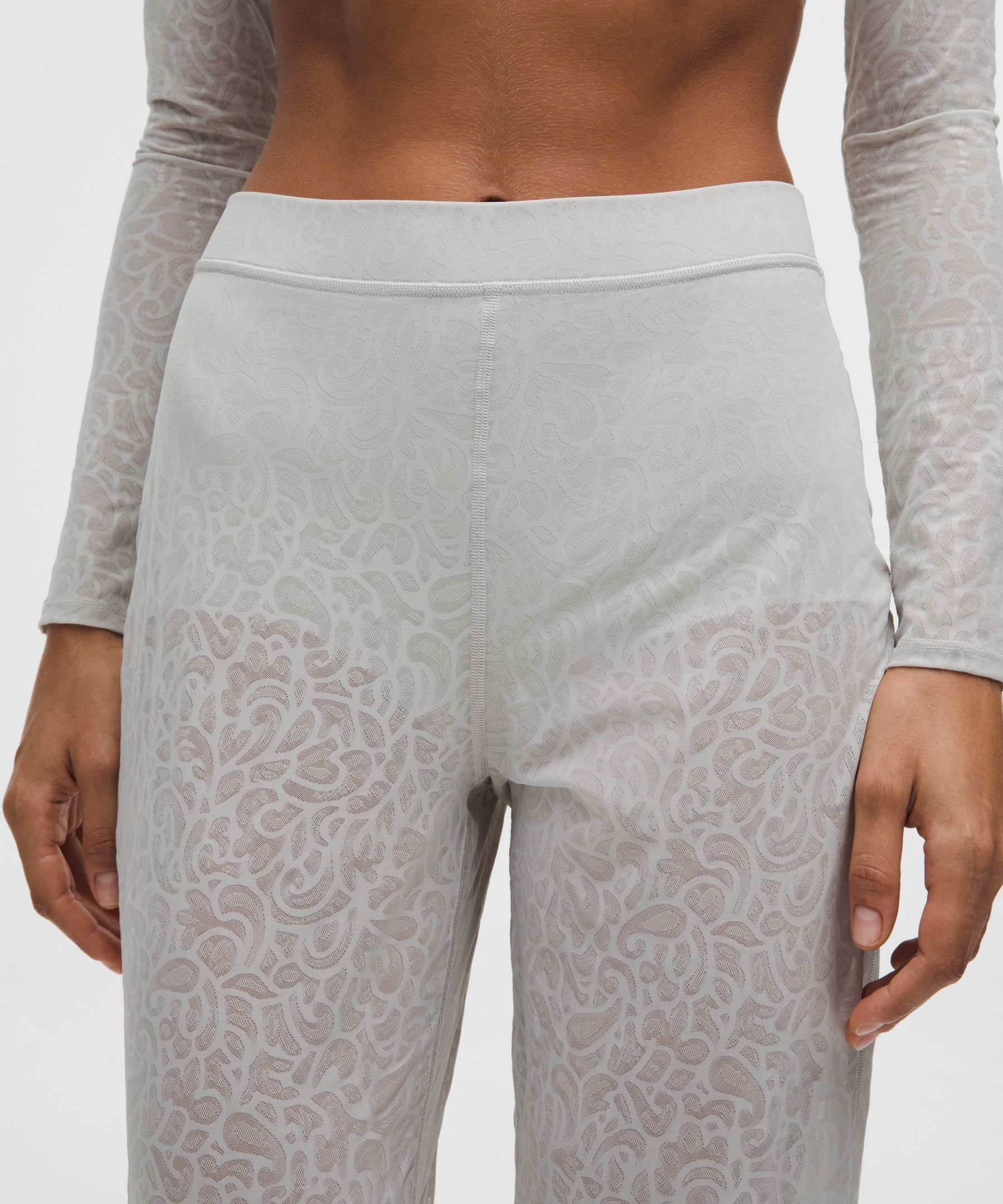 #color_paisley-lace-jacquard-dove-grey