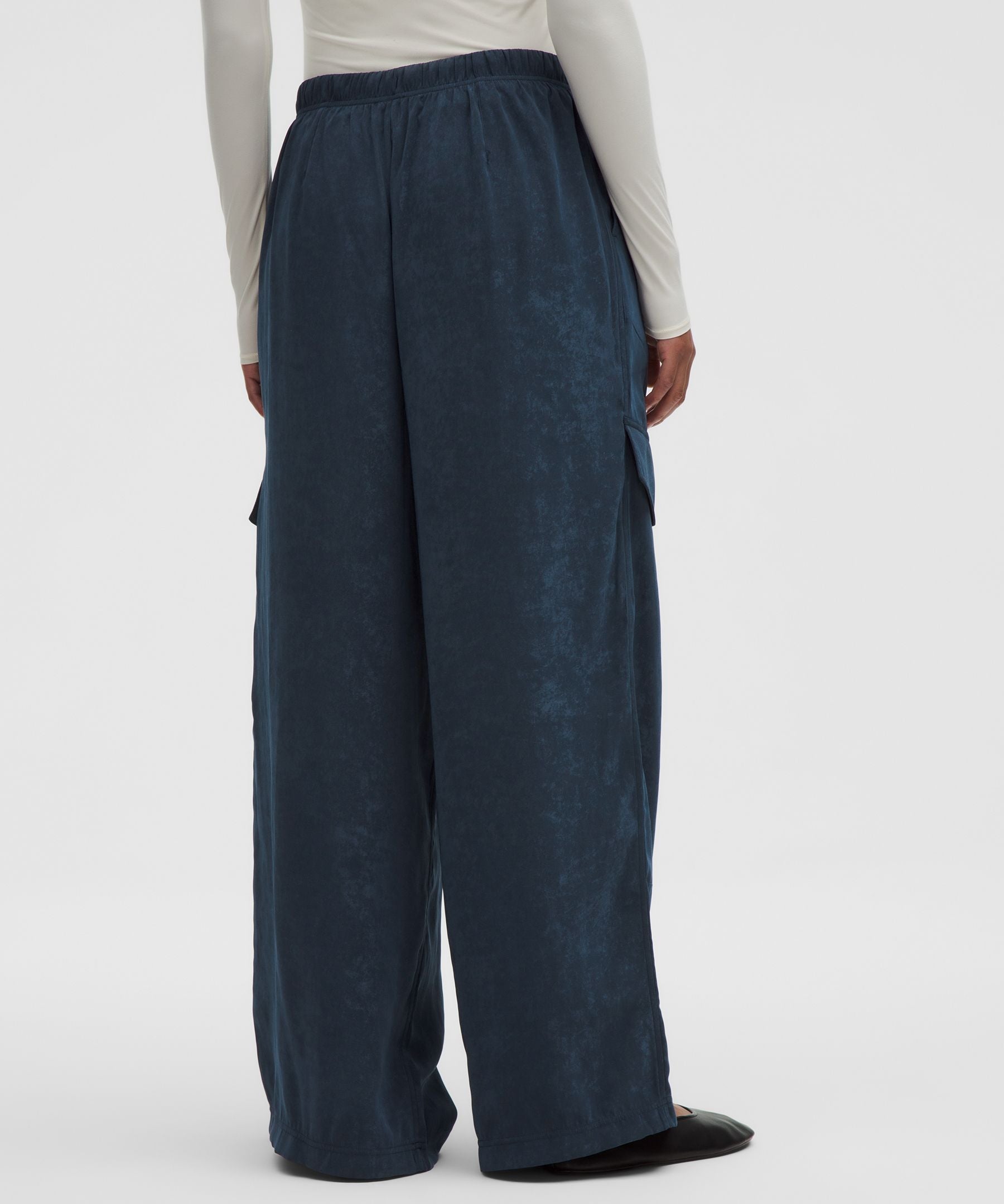 Lululemon Matte Satin Relaxed-Fit Mid-Rise Cargo Pant