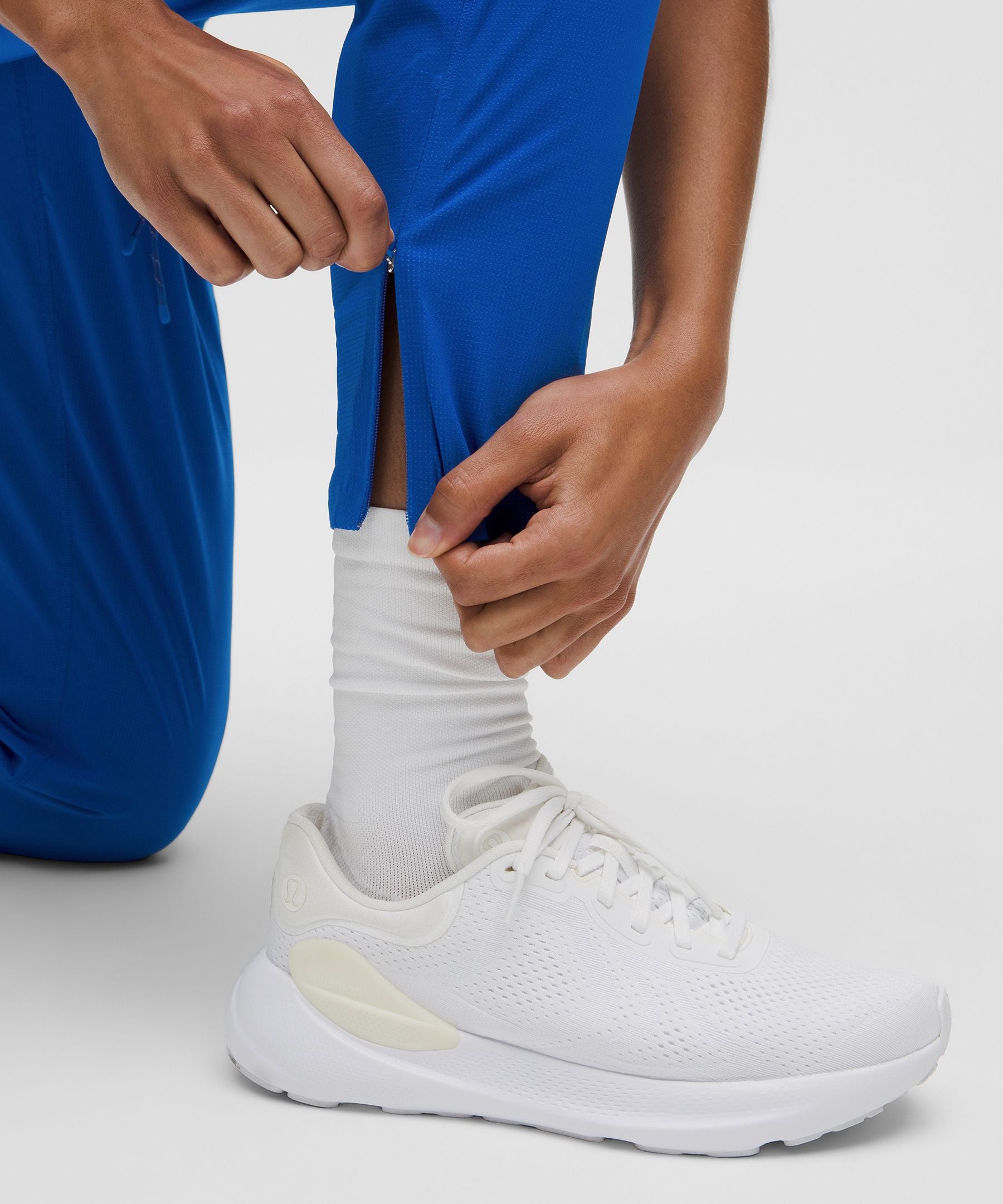 Lululemon Mile Maker Run Crew Graphic High-Rise Track Pant