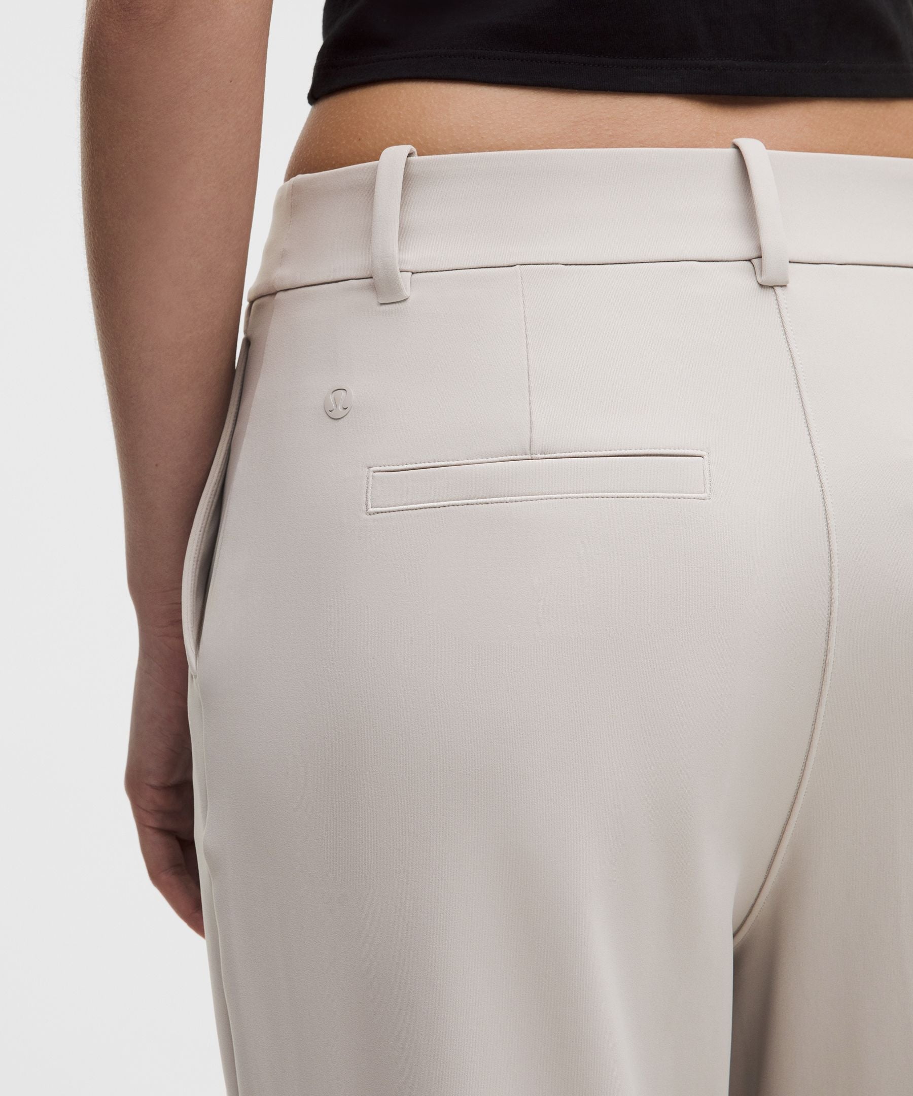 Lululemon Women's Daydrift High-Rise Straight-Leg Trouser *Short