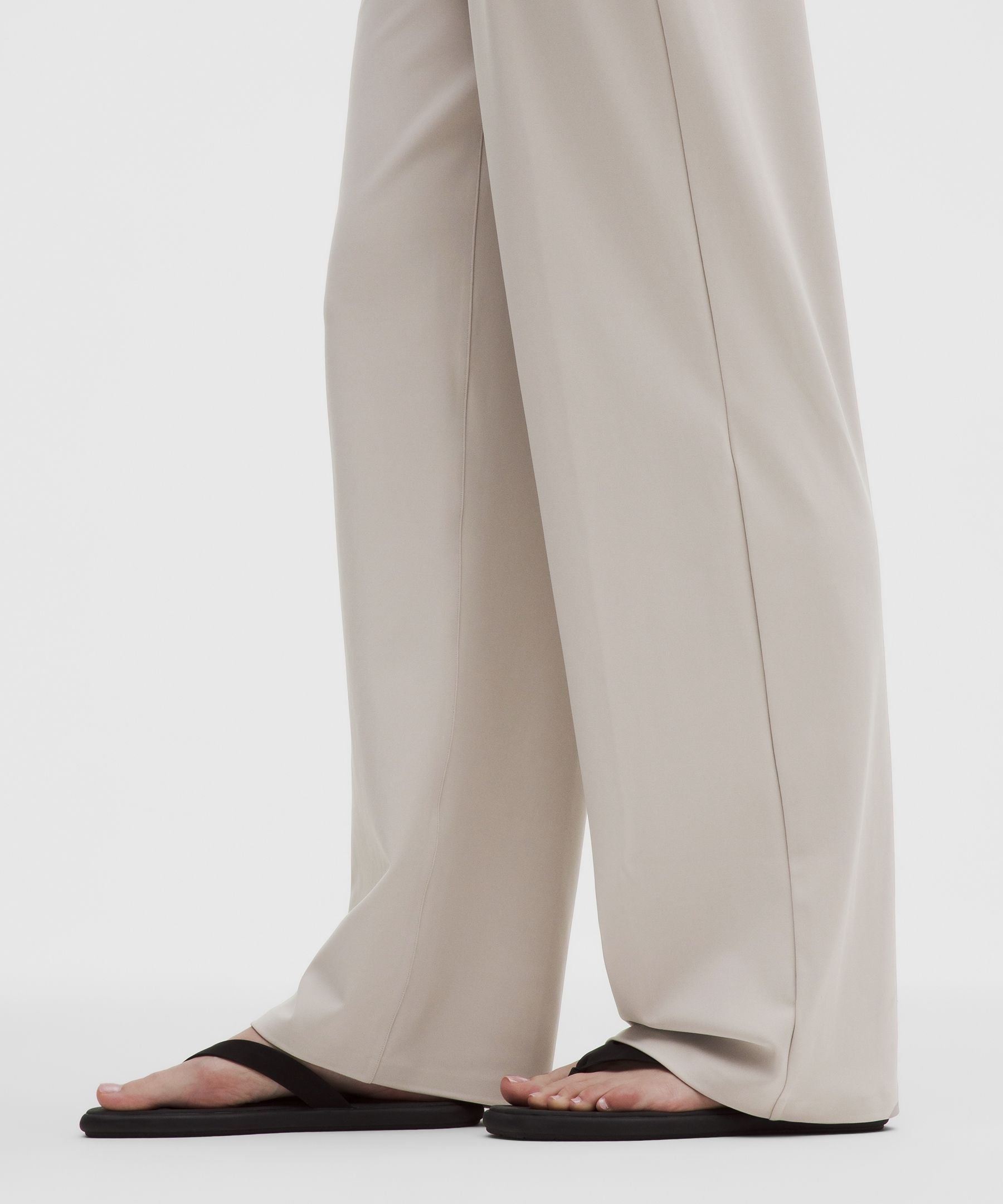 Lululemon Women's Daydrift High-Rise Straight-Leg Trouser *Short