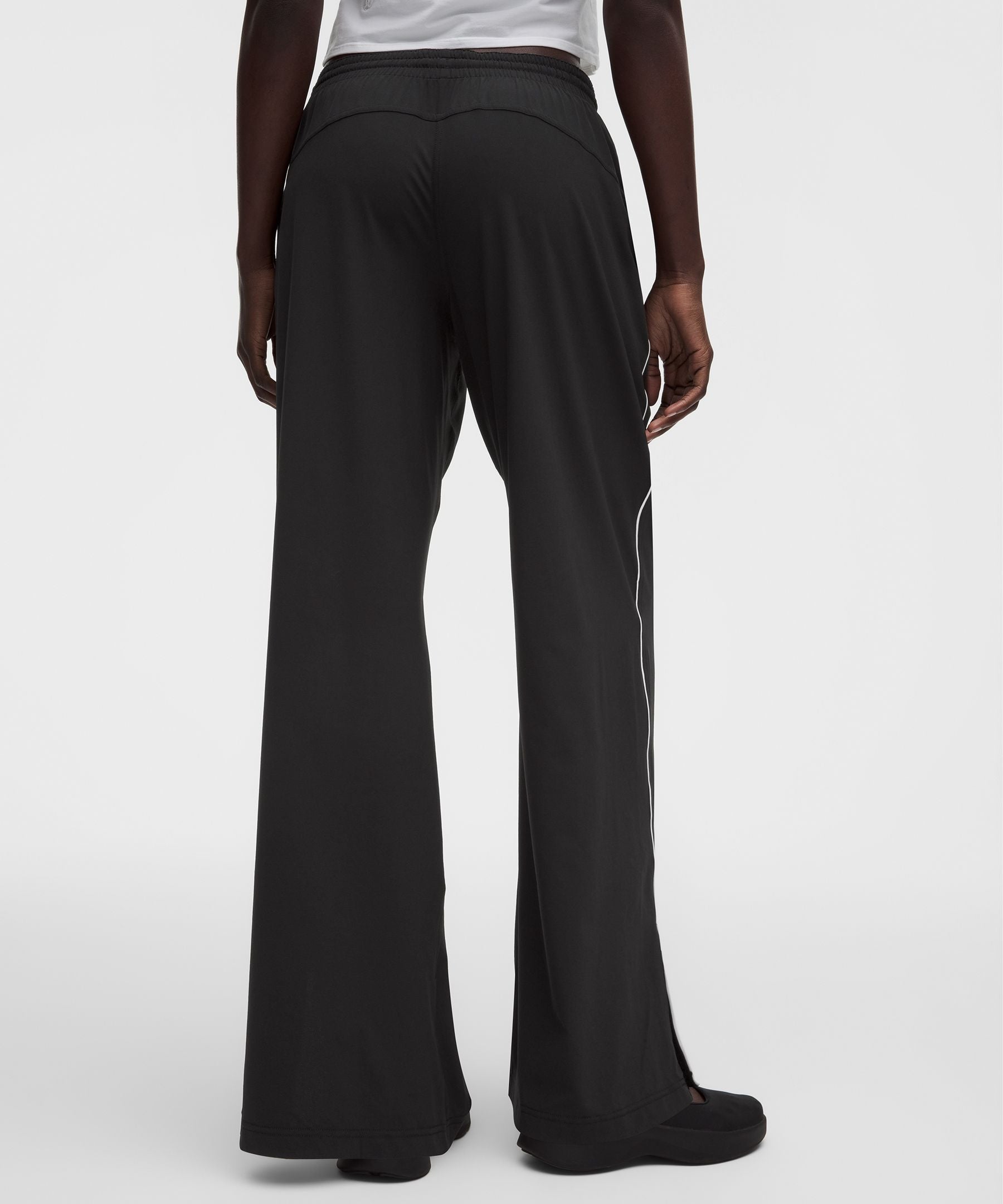 Lululemon Court Rival Wide-Leg Track Pant Regular *Stitched Logo