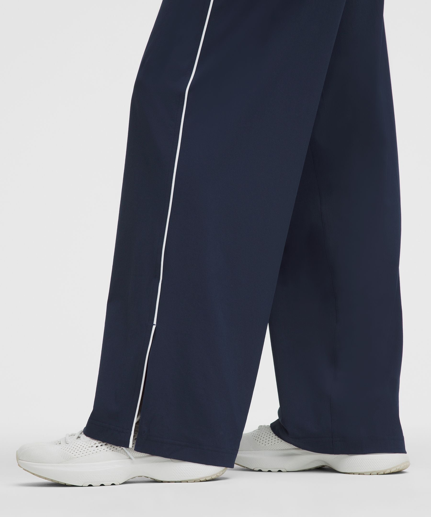 Lululemon Court Rival Wide-Leg Track Pant Regular *Stitched Logo