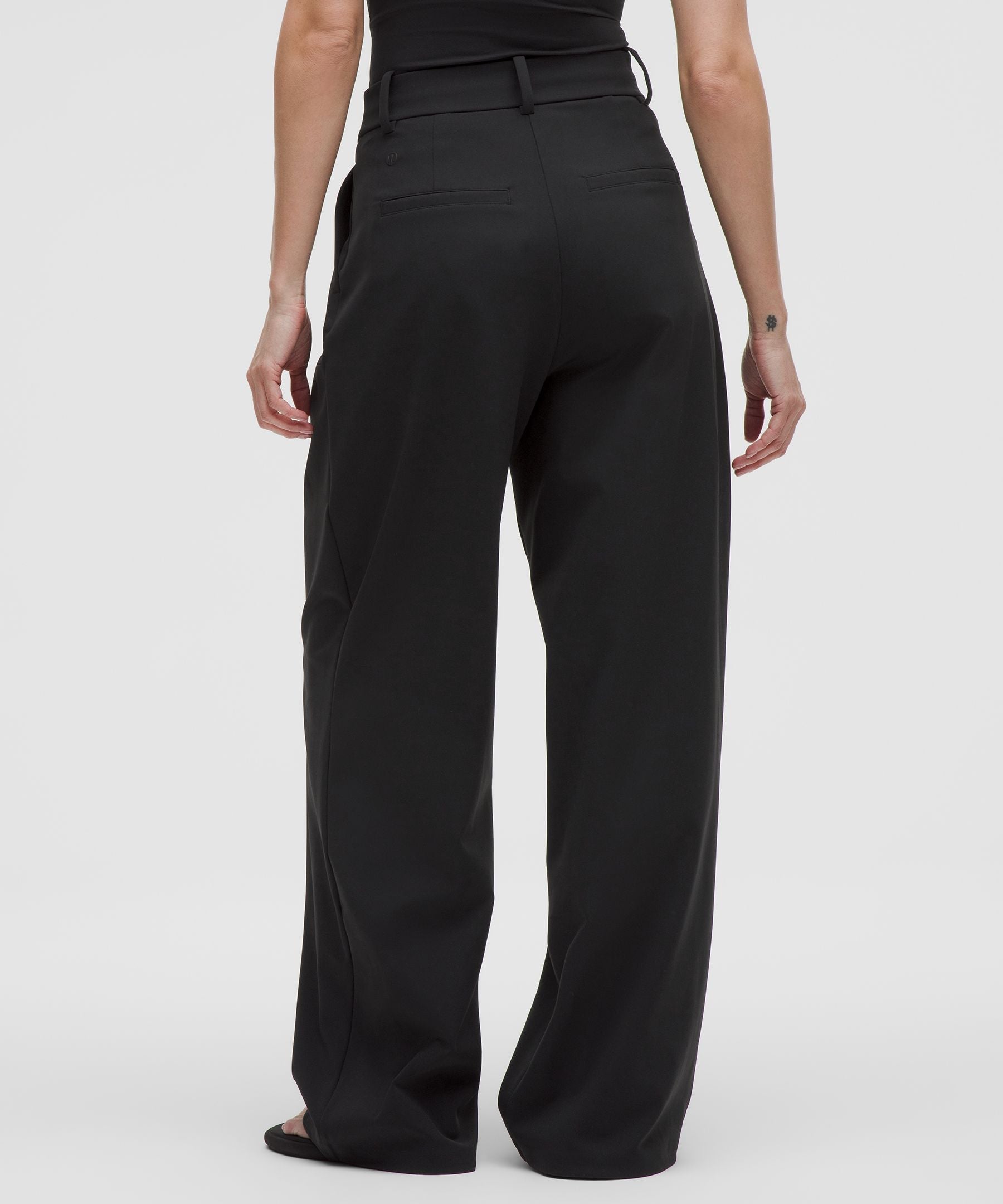 Lululemon Women's Daydrift High-Rise Wide-Leg Trouser *Short