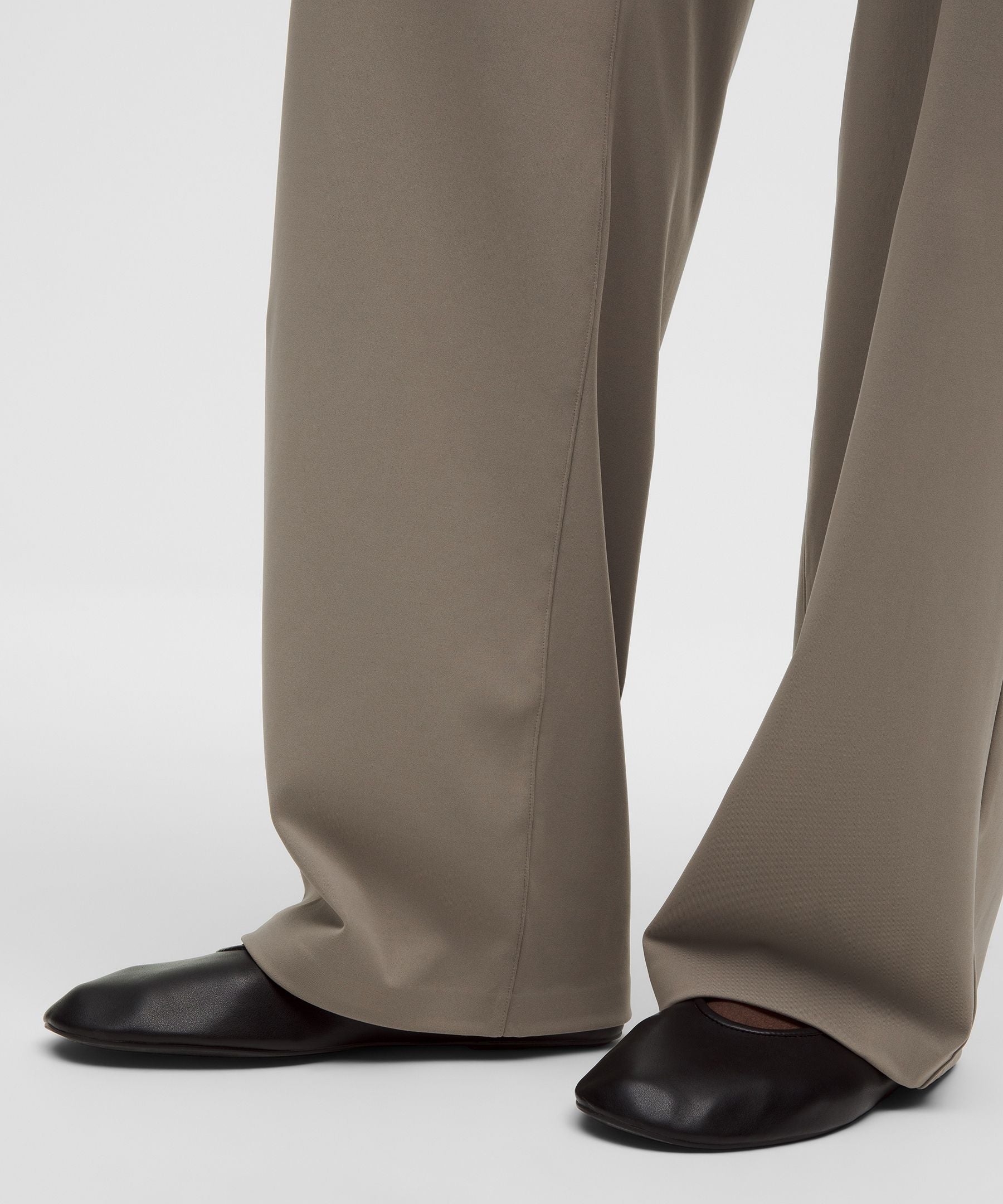 Lululemon Women's Daydrift High-Rise Straight-Leg Trouser *Short