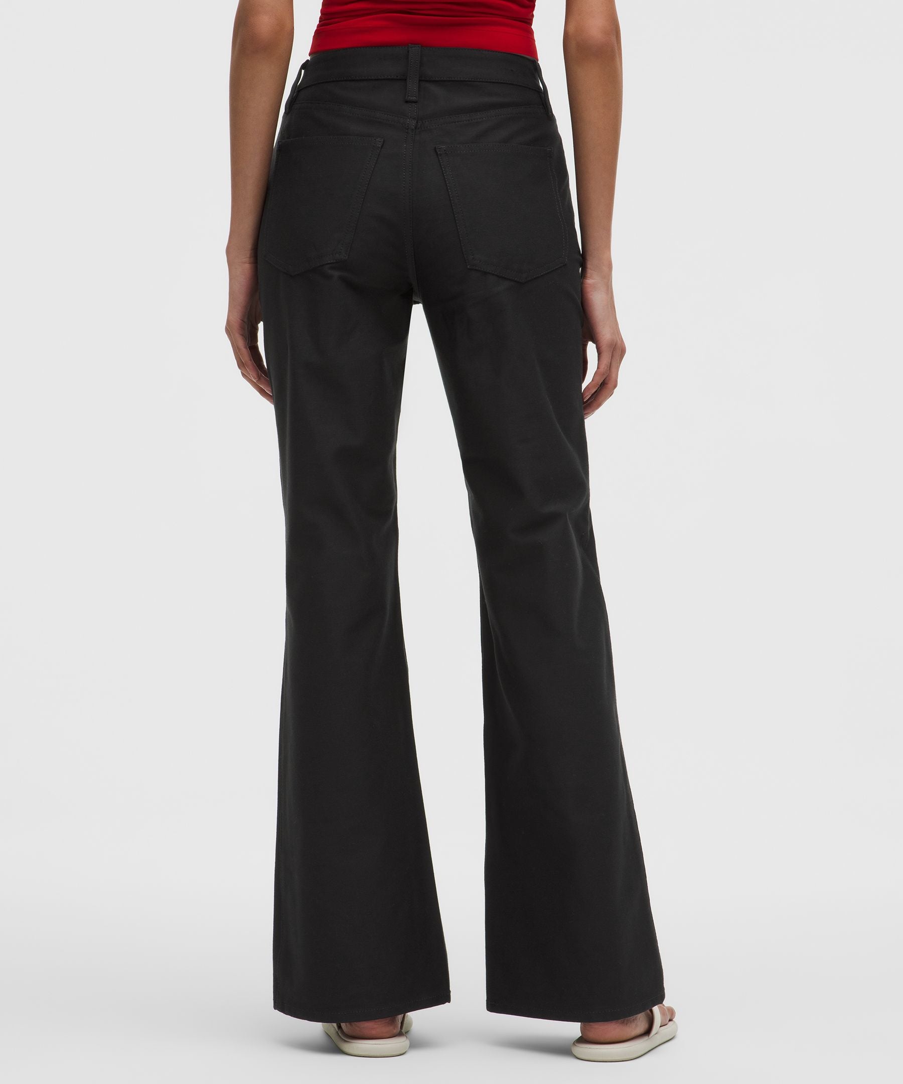 Lululemon Women's EasyFive High-Rise Subtle-Flare Pant *Short