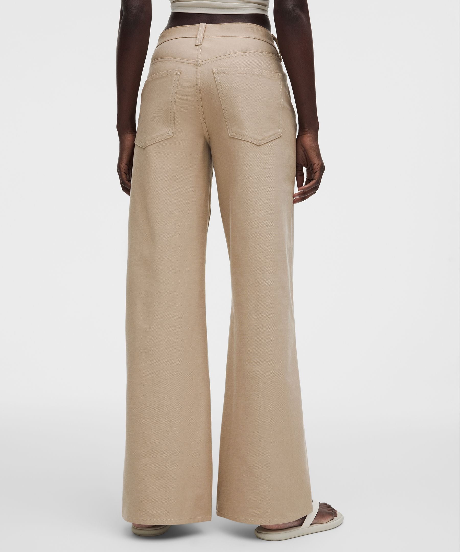 Lululemon Women's EasyFive Low-Rise Classic Wide-Leg Pant *Tall
