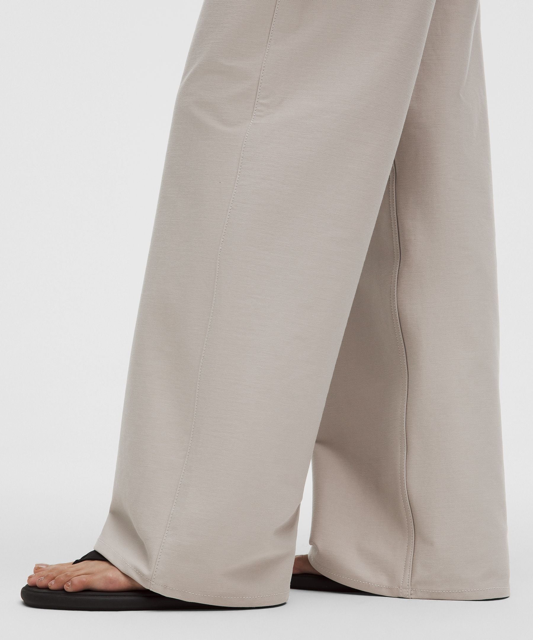 Lululemon Women's EasyFive Low-Rise Classic Wide-Leg Pant *Tall