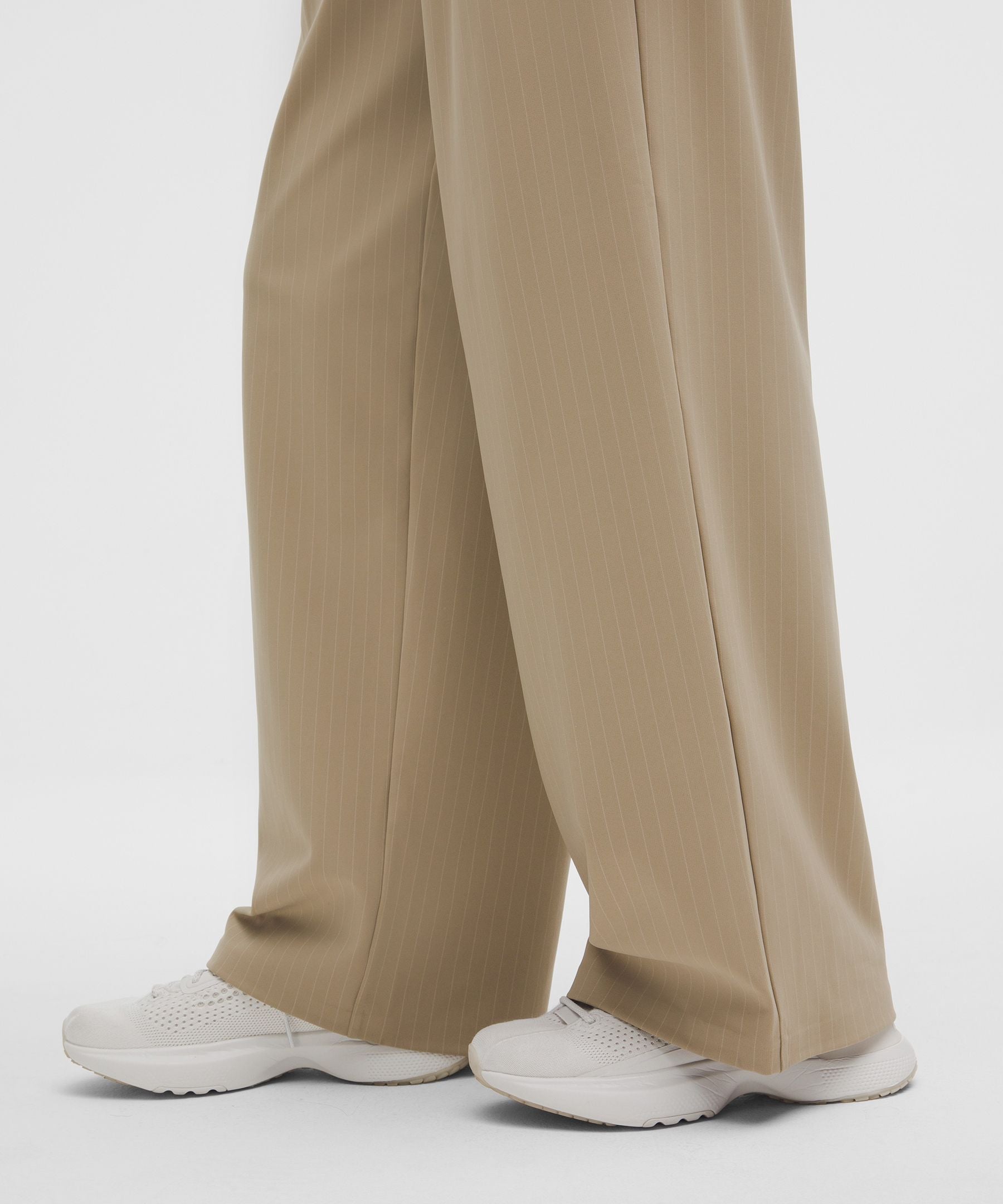 Lululemon Women's Daydrift High-Rise Wide-Leg Trouser *Short