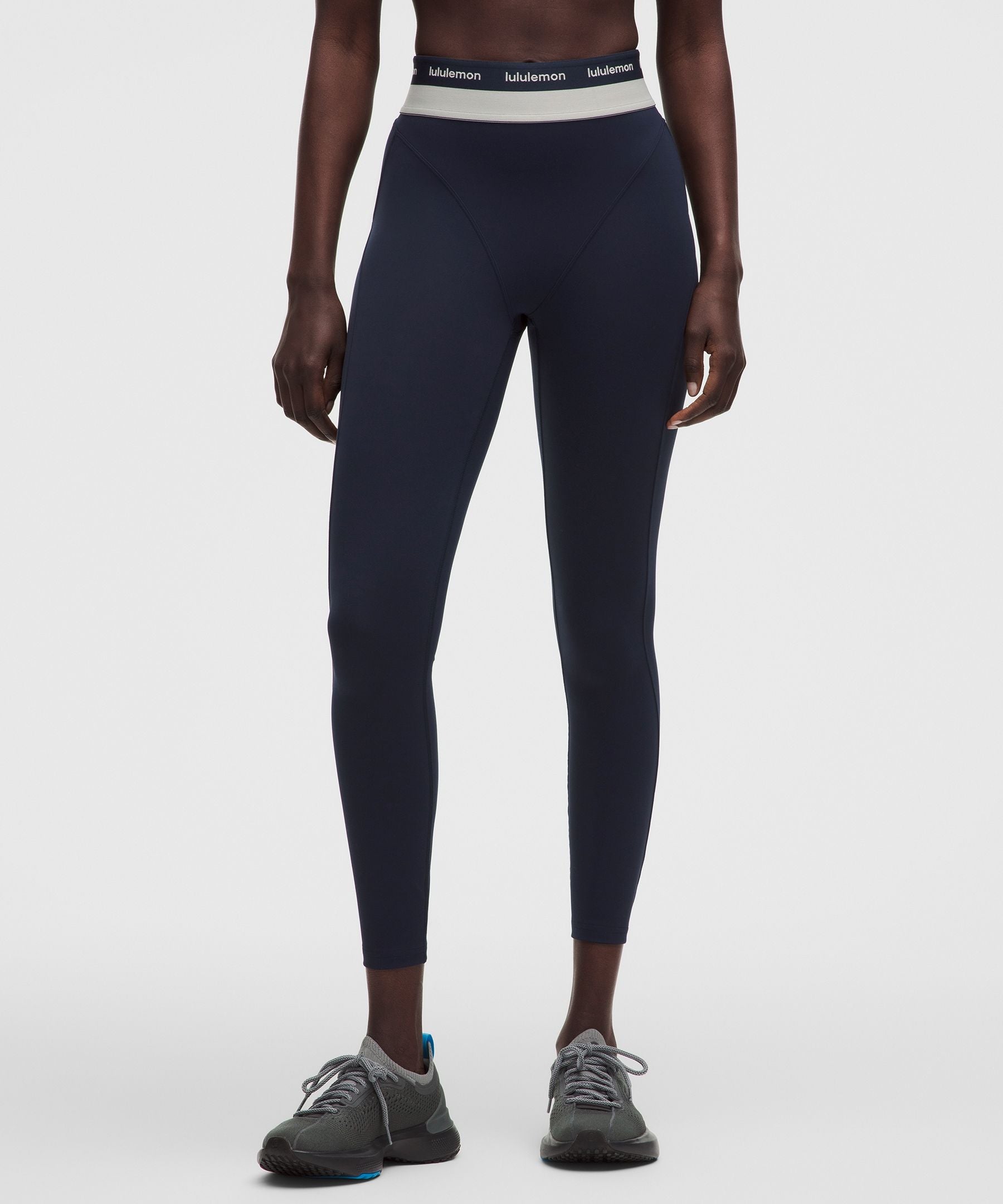 #color_true-navy