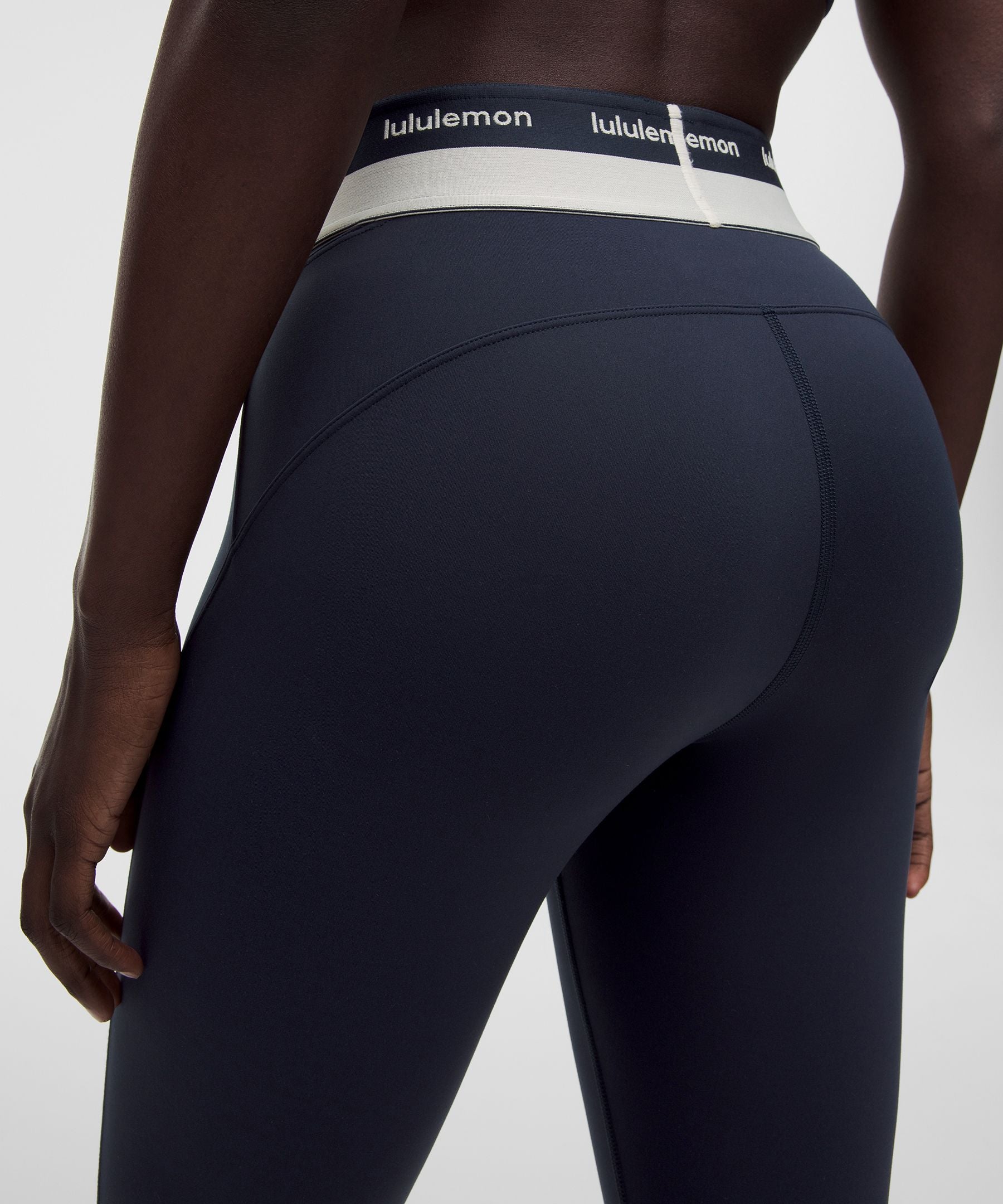 Lululemon Women's Everlux Contour-Seam High-Rise Training Tight 25"