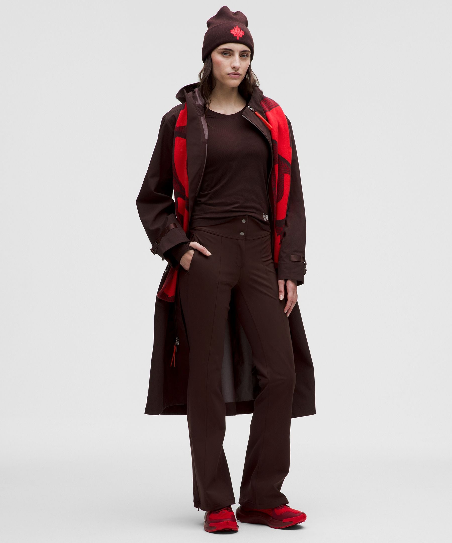#color_black-garnet