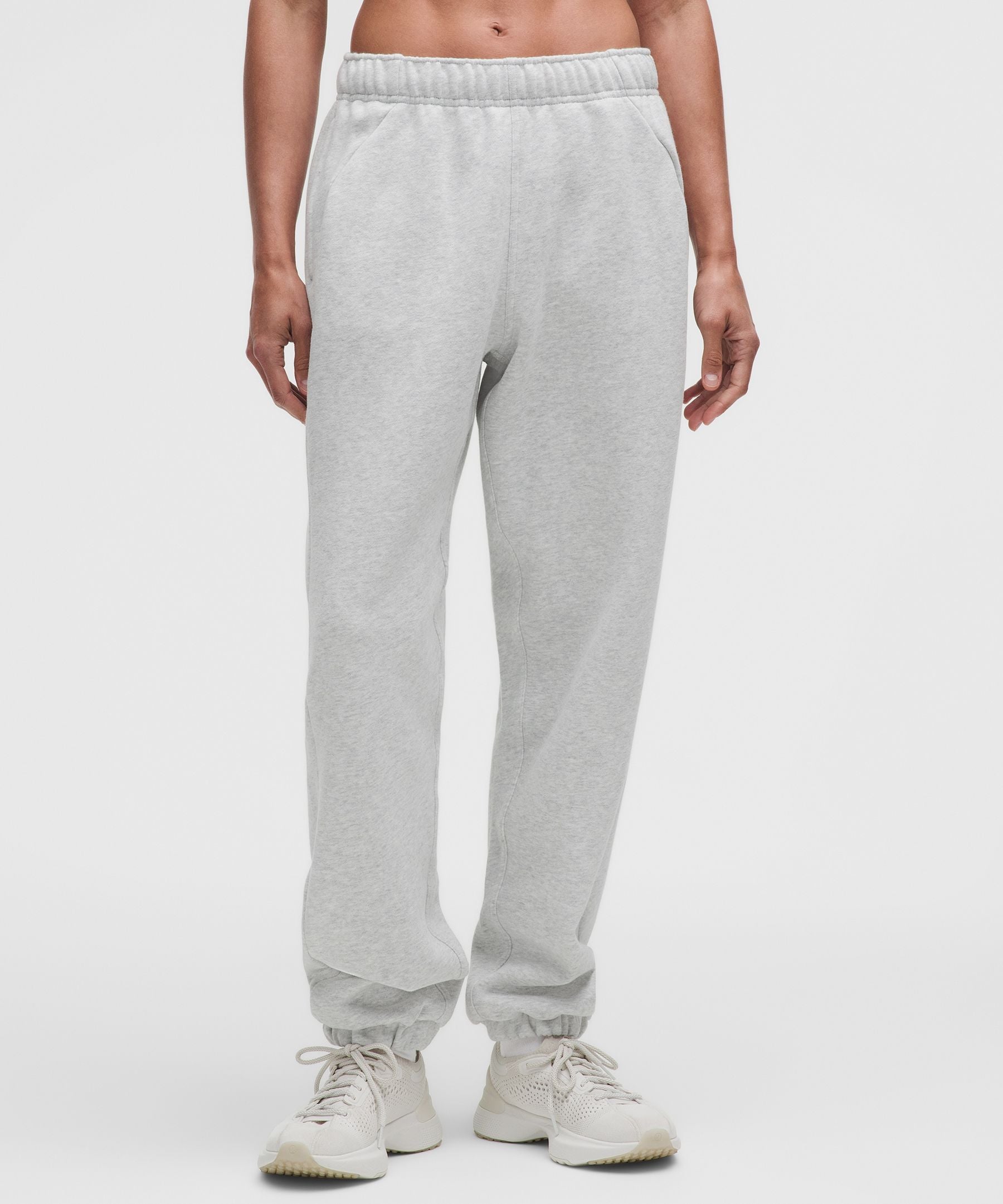 Lululemon Women's Scuba Mid-Rise Oversized Jogger *Short