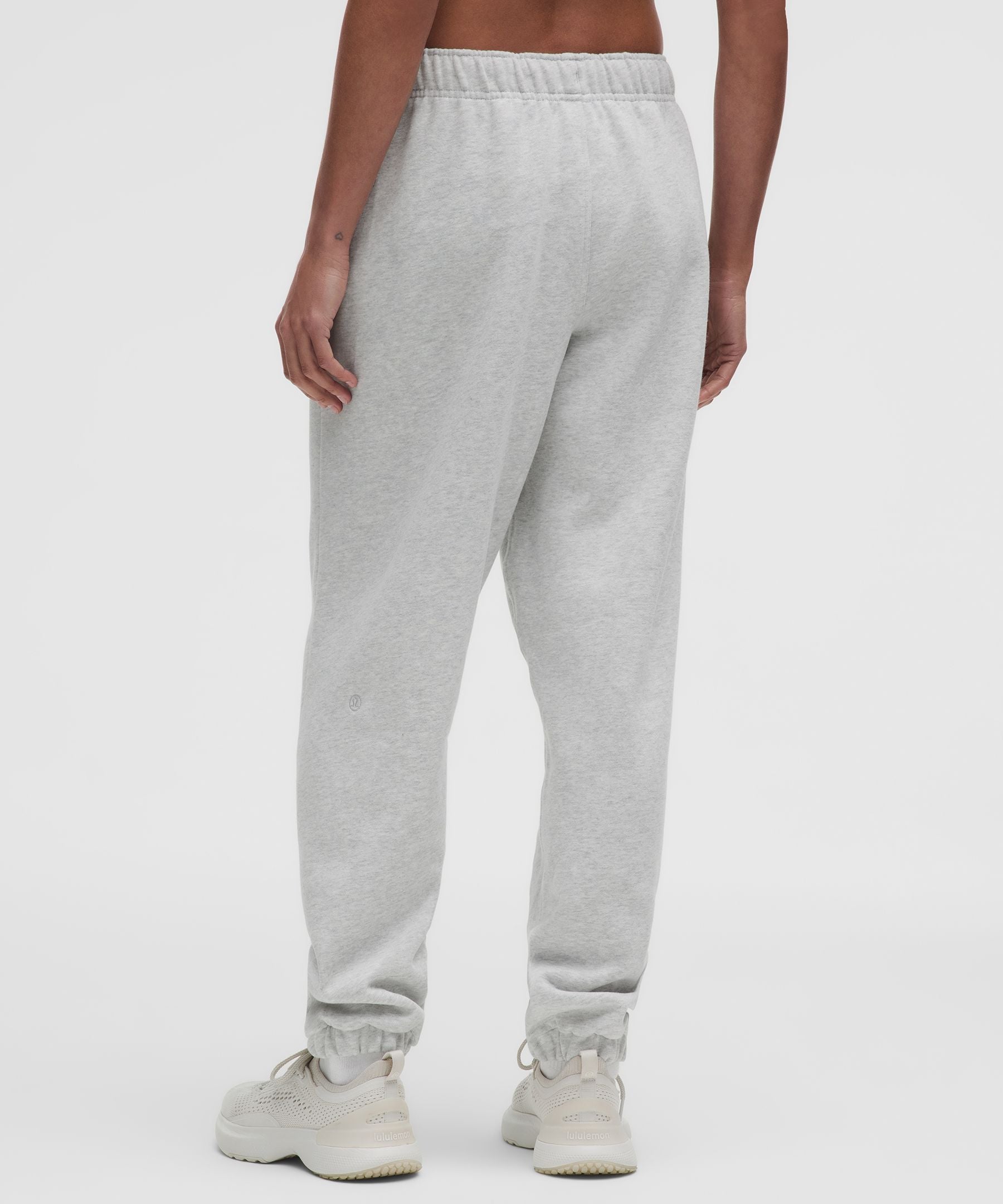 Lululemon Women's Scuba Mid-Rise Oversized Jogger *Short