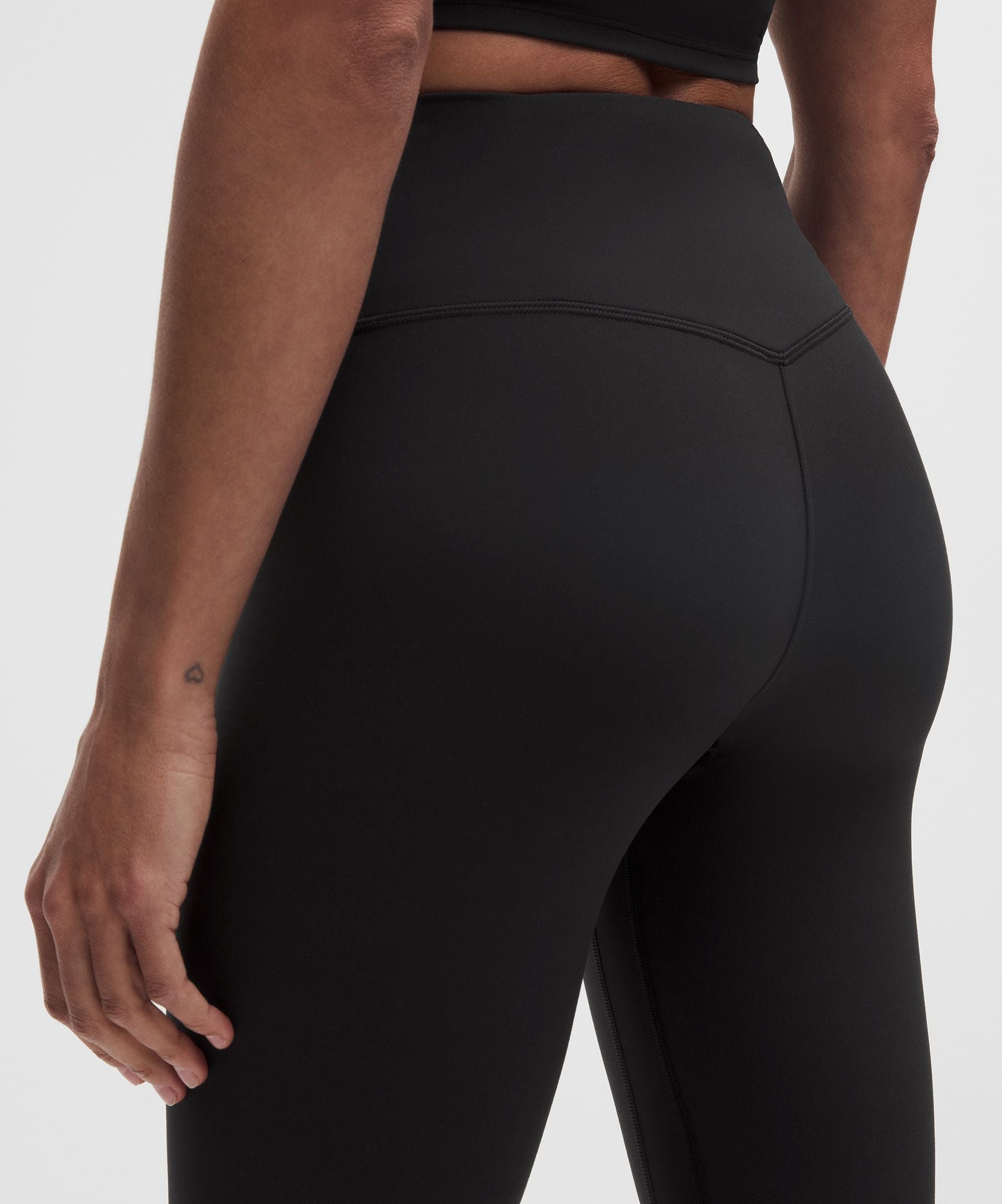 Lululemon Women's Nulu Twist-Front High-Rise Tight 25"