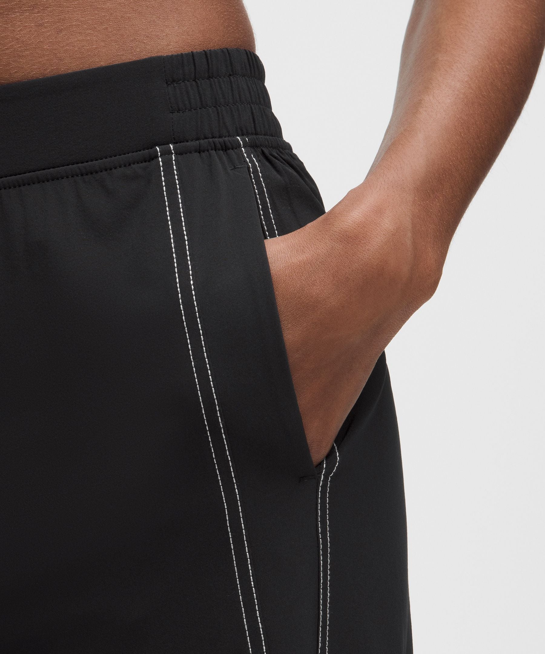 Lululemon Women's Define High-Rise Swift Jogger *Short