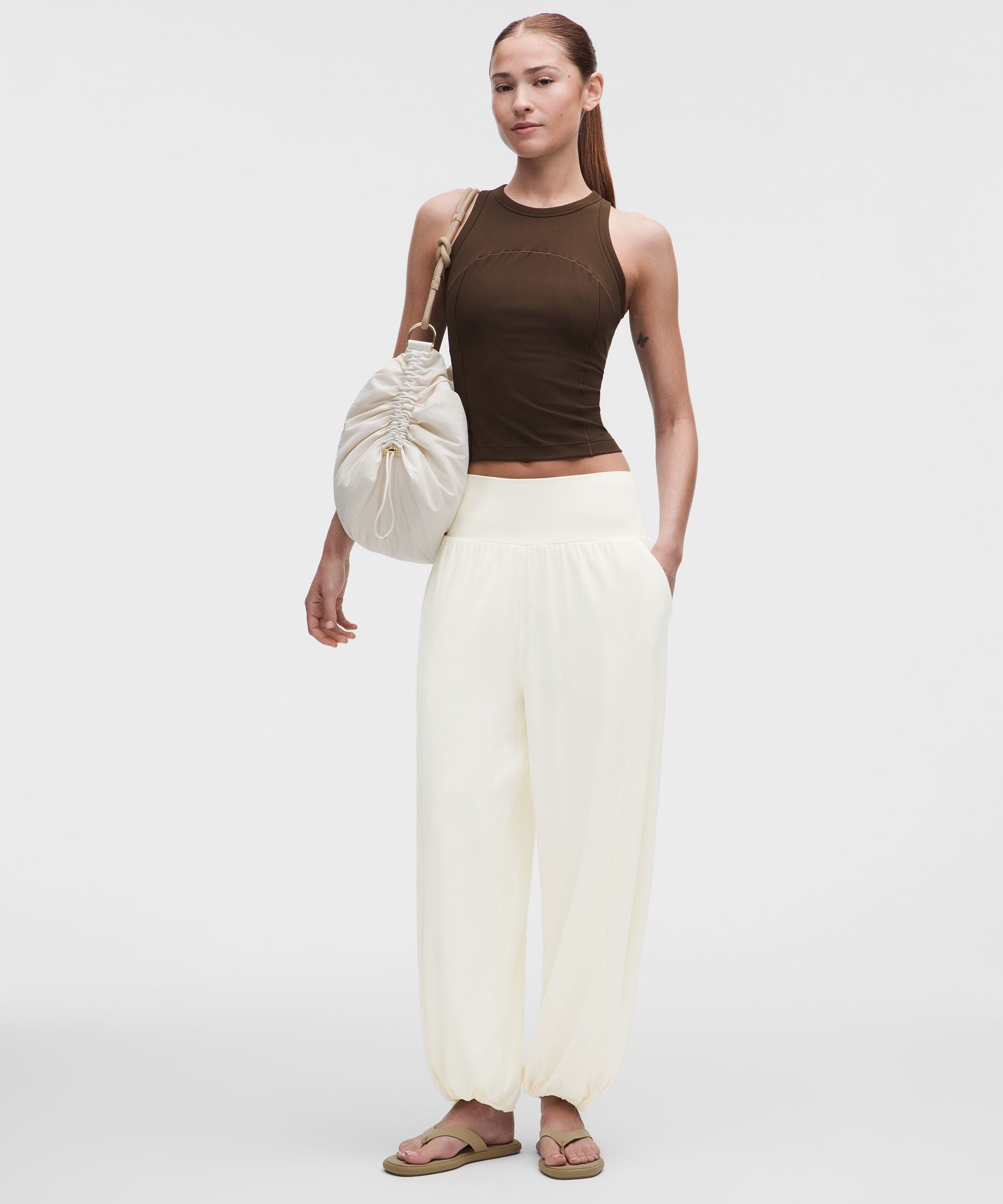 #color_coconut-ivory