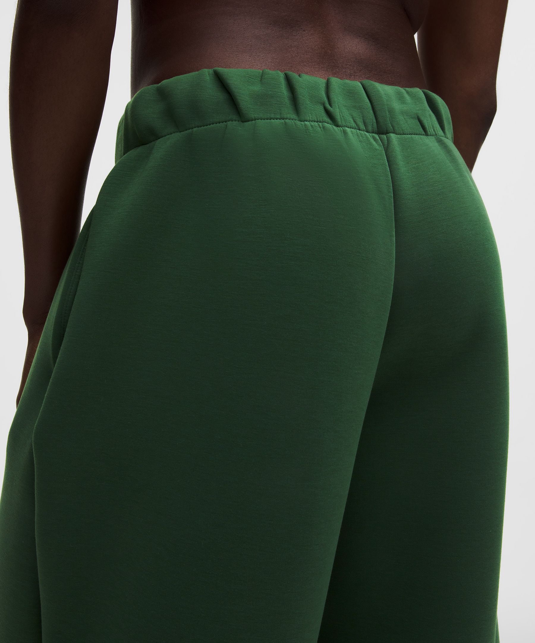 Lululemon Sleek Spacer Barrel-Leg Pant