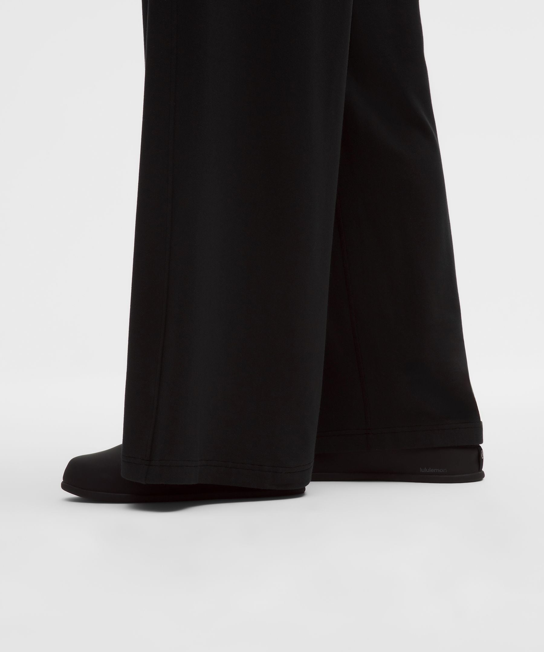 Lululemon BeCalm Mid-Rise Wide-Leg Pant