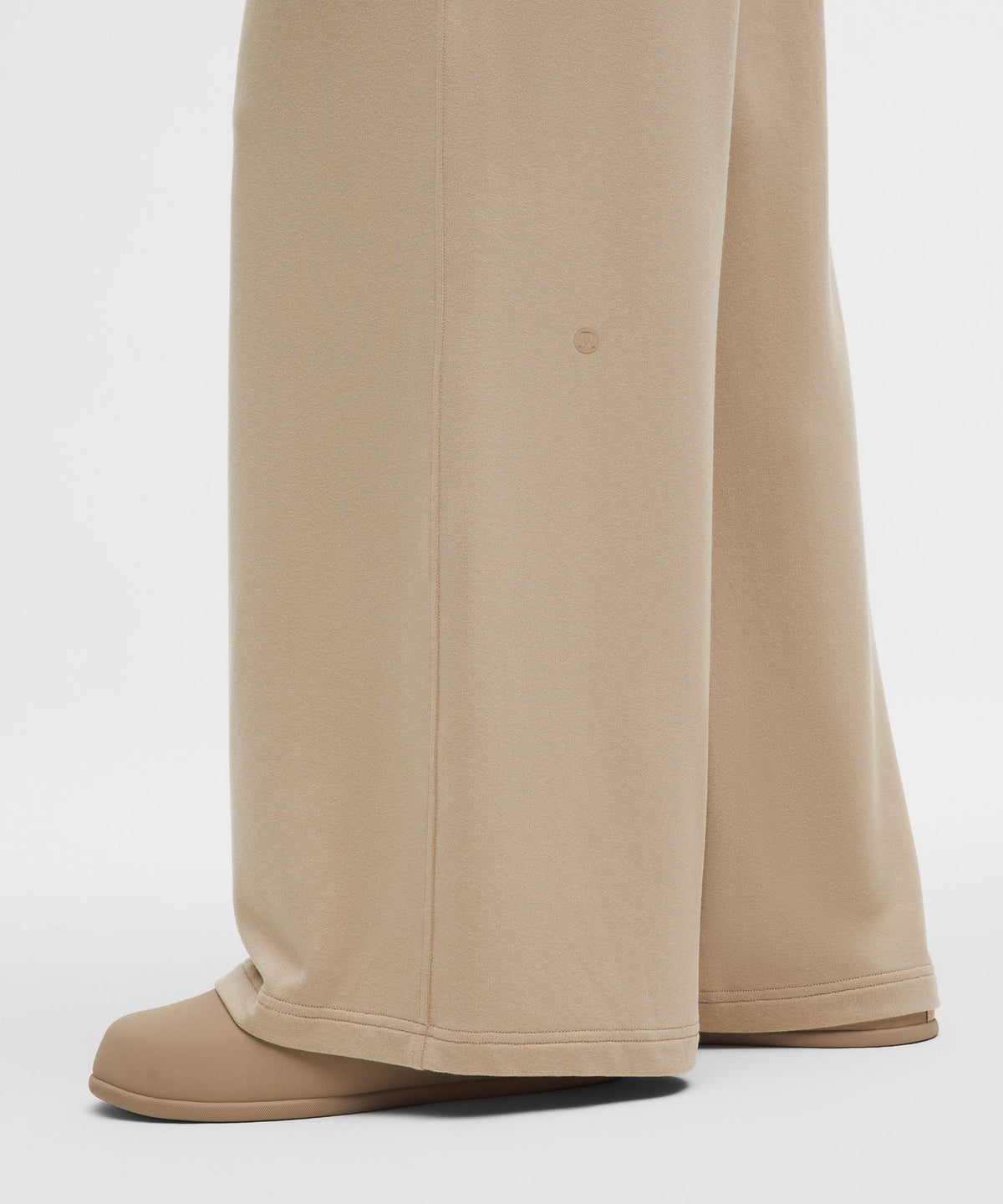 Lululemon BeCalm Mid-Rise Wide-Leg Pant *Updated Fabric