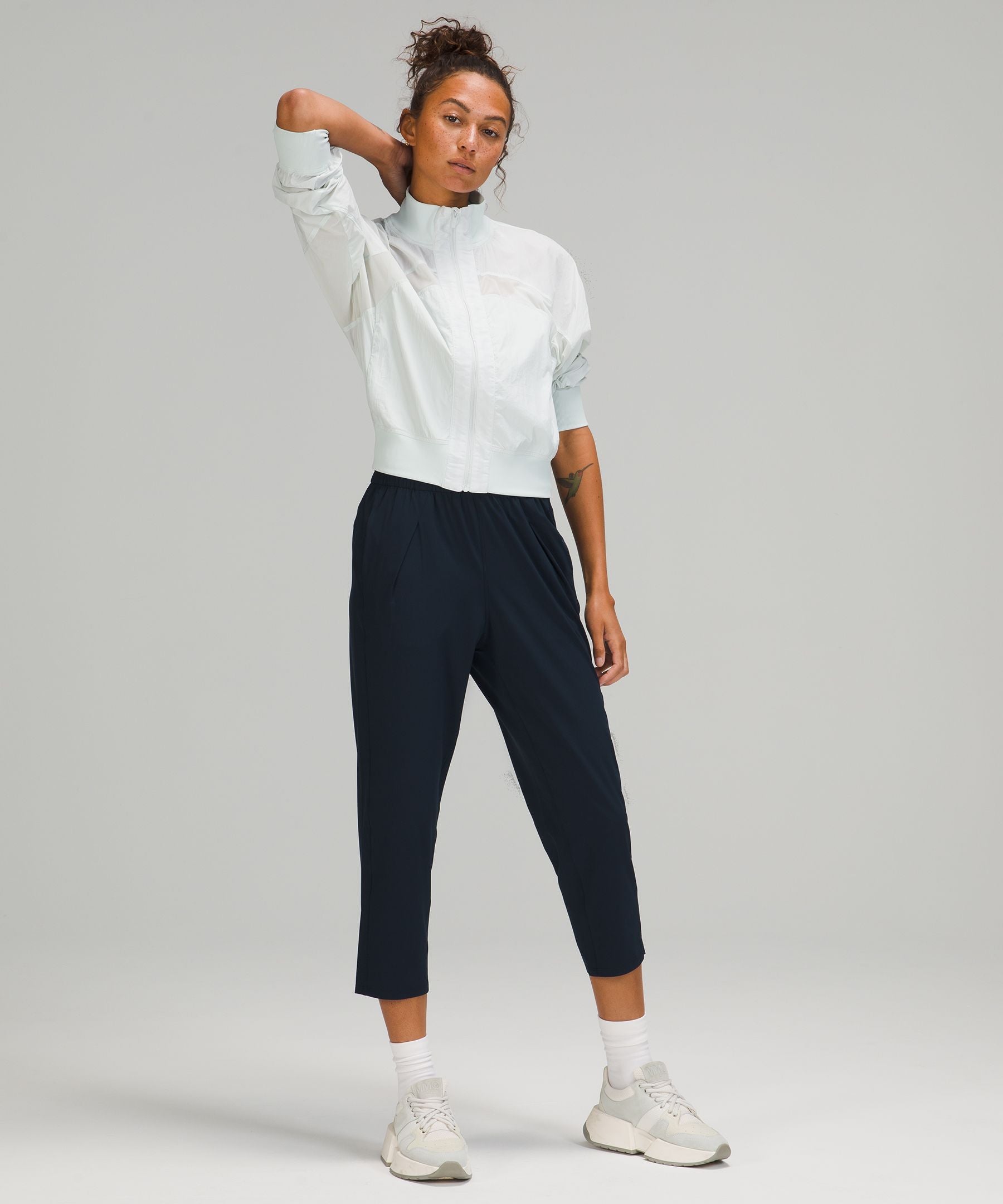 Lululemon Ease Back In Mid-Rise Cropped Pant 23"