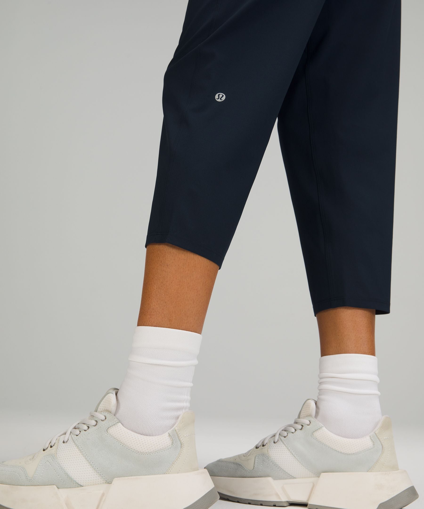 Lululemon Ease Back In Mid-Rise Cropped Pant 23"