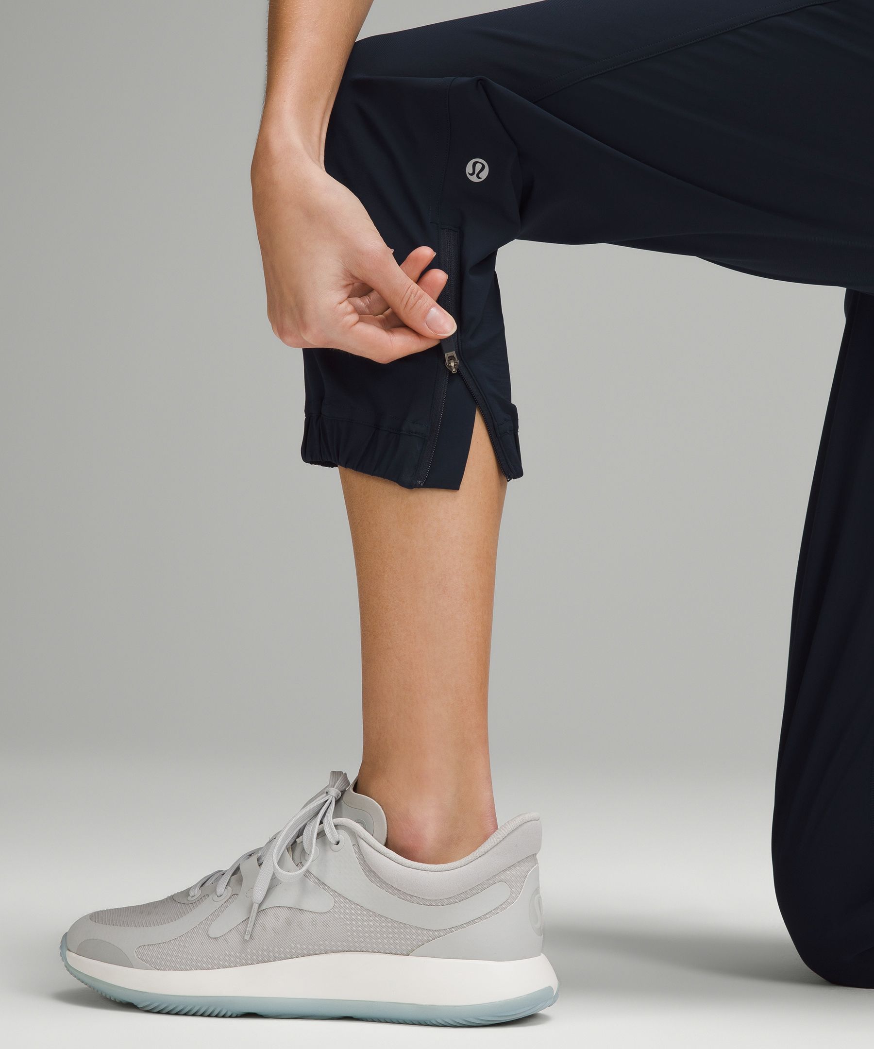 Lululemon Women's Adapted State High-Rise Cropped Jogger