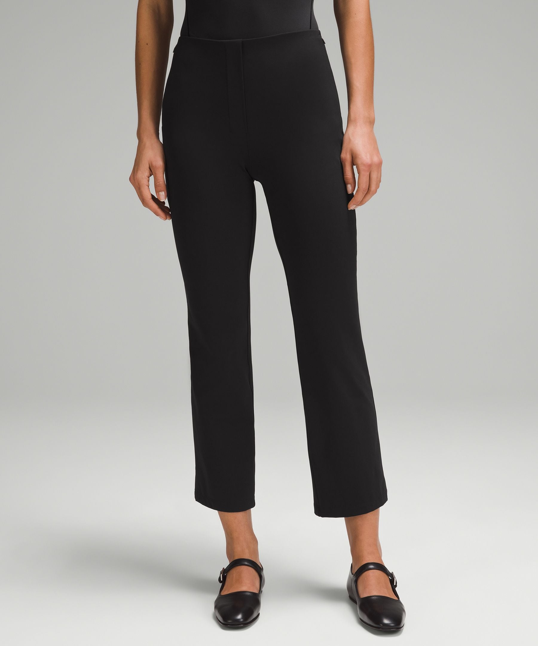 Lululemon Women's Smooth Fit Pull-On High-Rise Cropped Pant