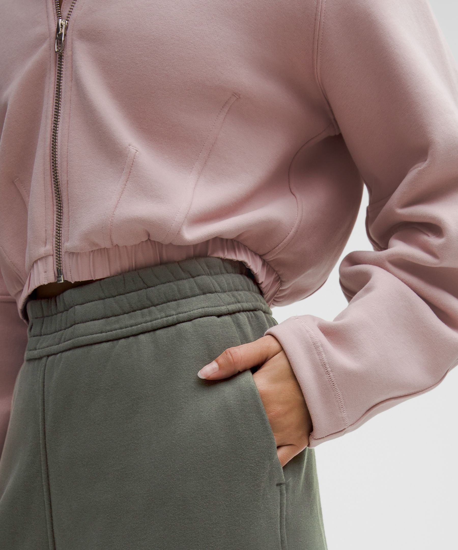 Lululemon Women's Loungeful High-Rise Oversized Cropped Jogger