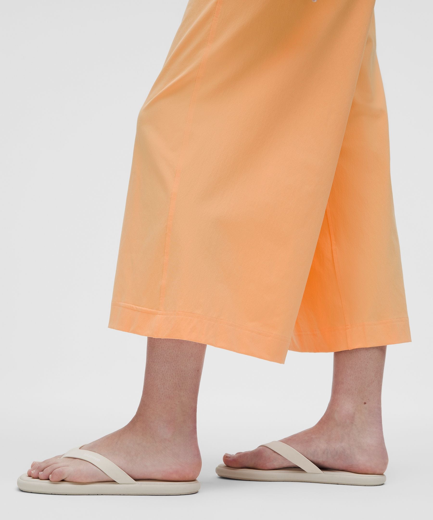 Lululemon Stretch Woven Ruffle-Waist Wide-Leg Cropped Pant