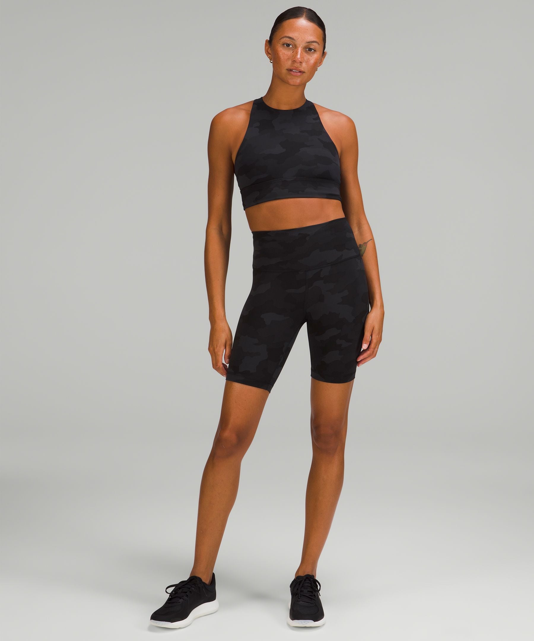 Lululemon Women's Wunder Train High-Rise Short 8"