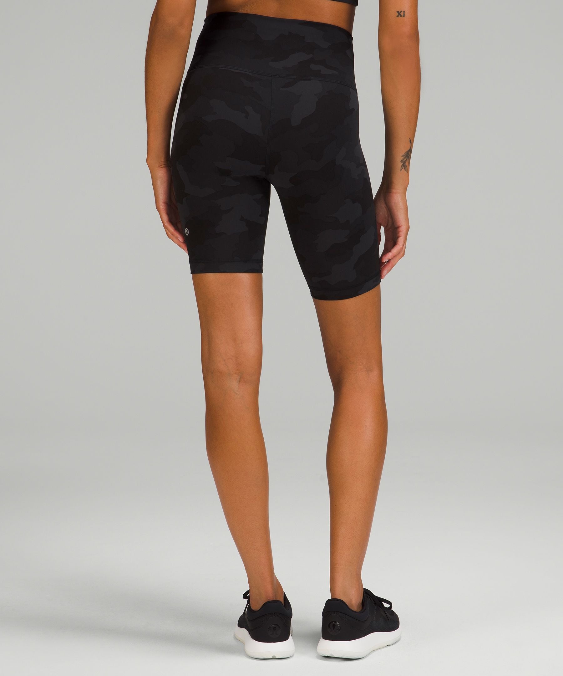 Lululemon Women's Wunder Train High-Rise Short 8"
