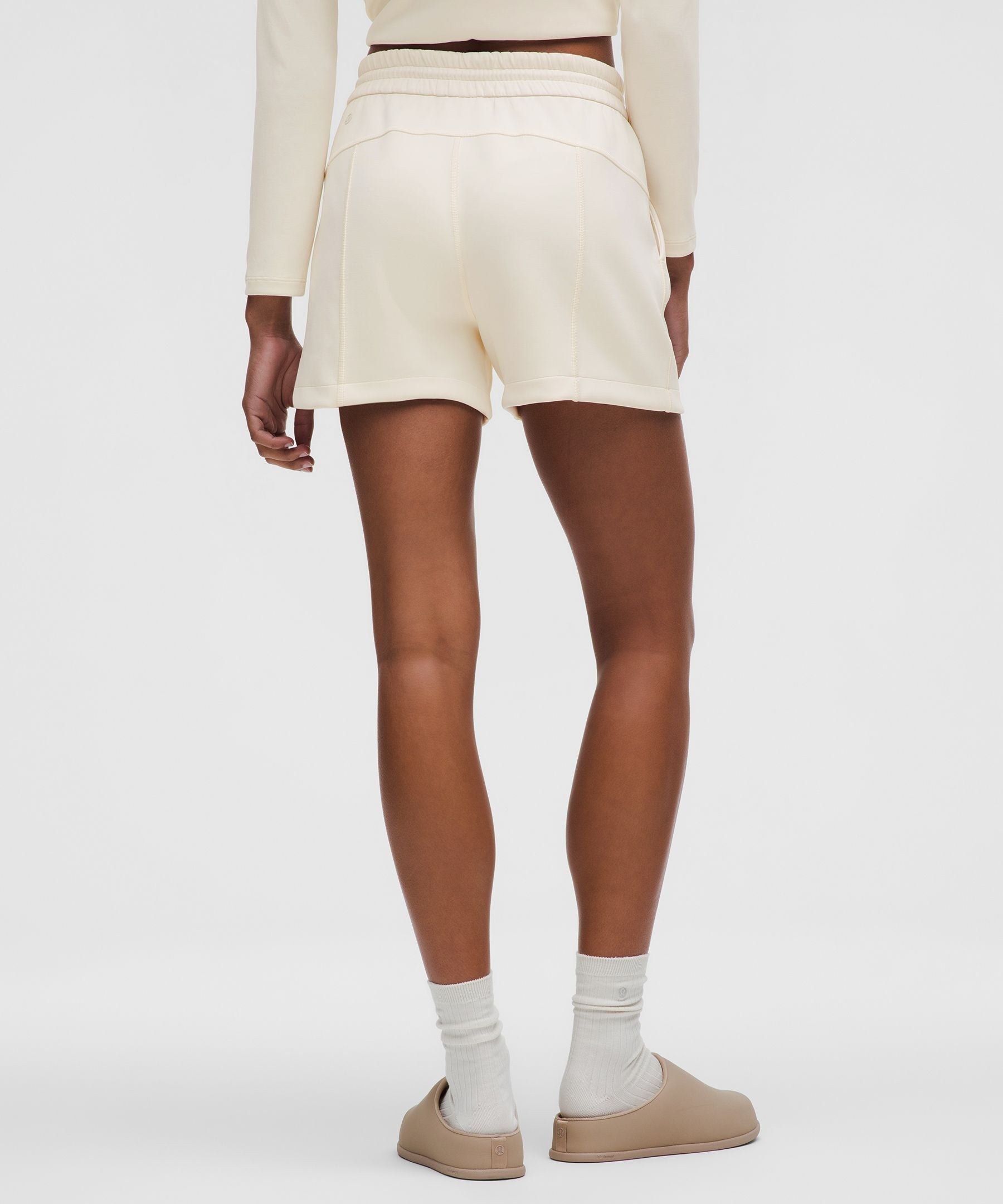 Lululemon Women's Softstreme High-Rise Short 4"