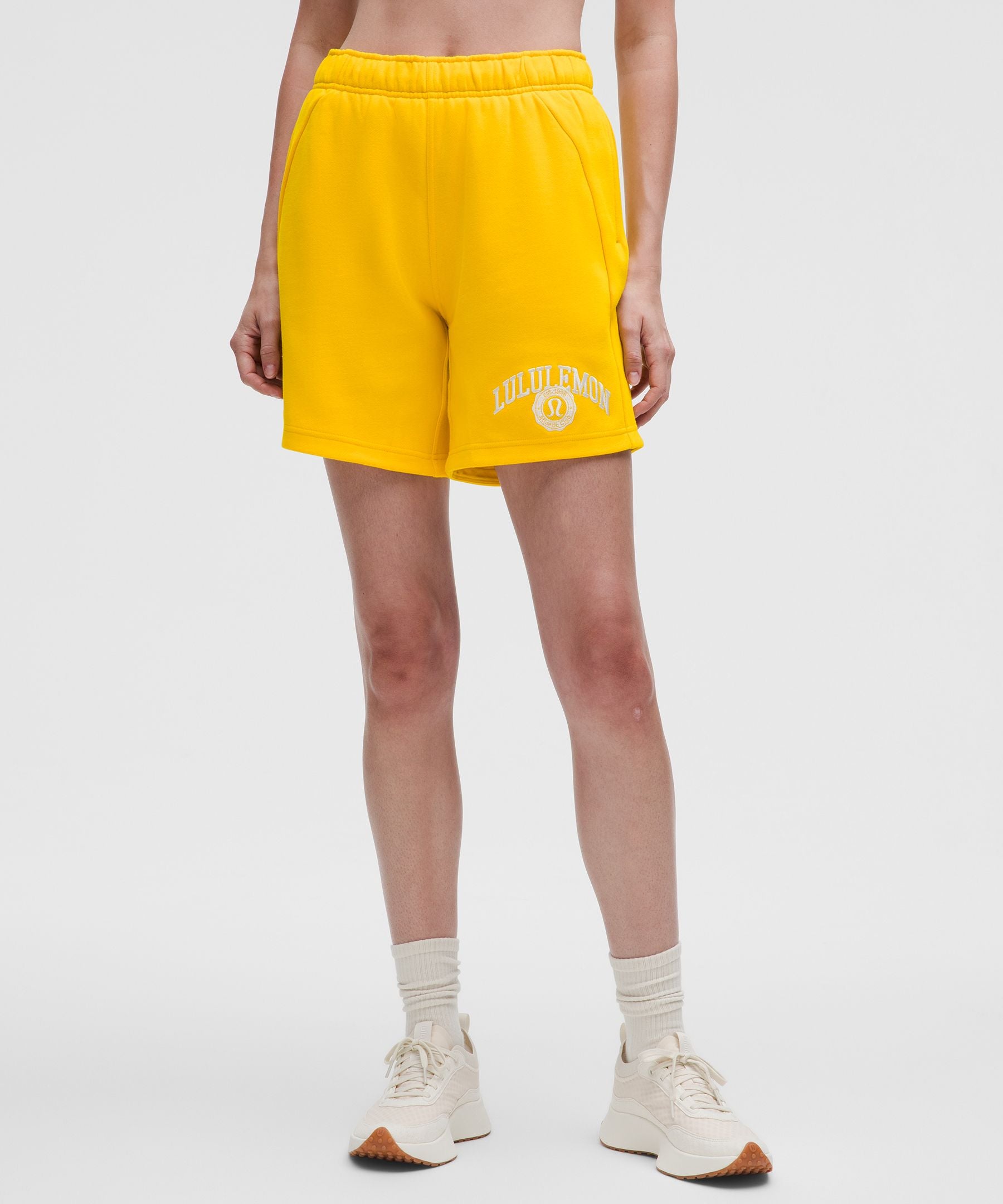 #color_maize-yellow/light-ivory