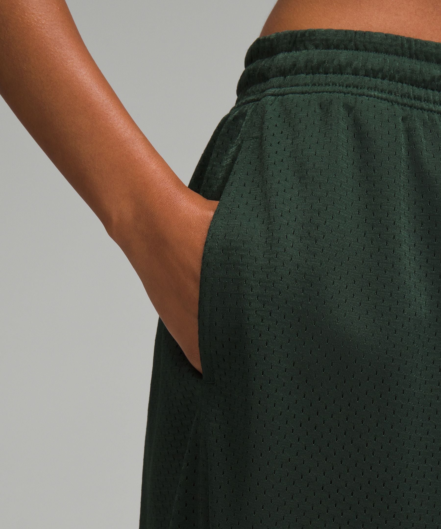 Lululemon Women's Relaxed-Fit Mesh Training Short 8"
