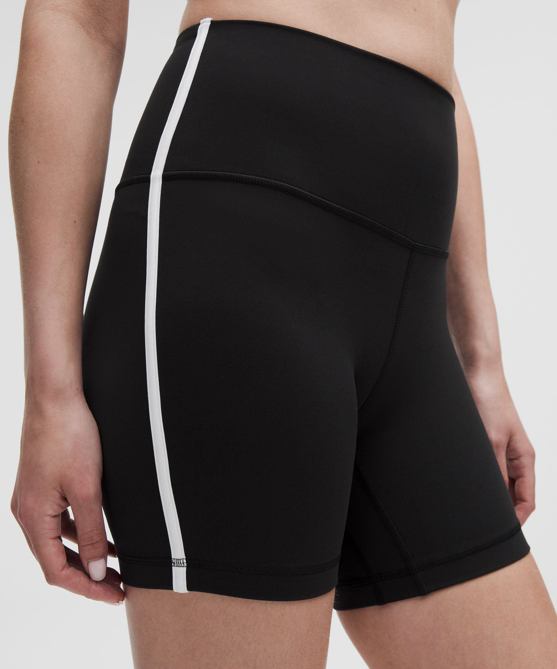 Lululemon Women's lululemon Align™ High-Rise Side-Stripe Short 6"